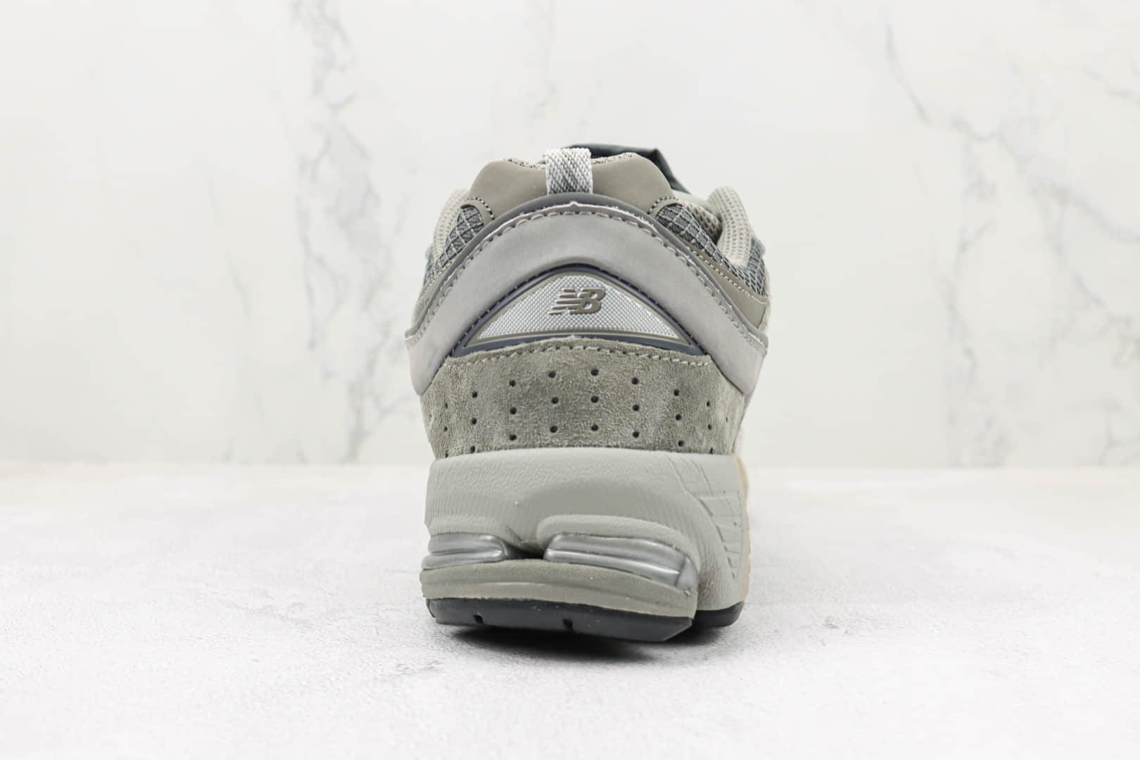 新百伦New Balance 2002R纯原版本NB2002复古缓震慢跑鞋 复刻新百伦NB2002老爹鞋 货号：M2002RVC