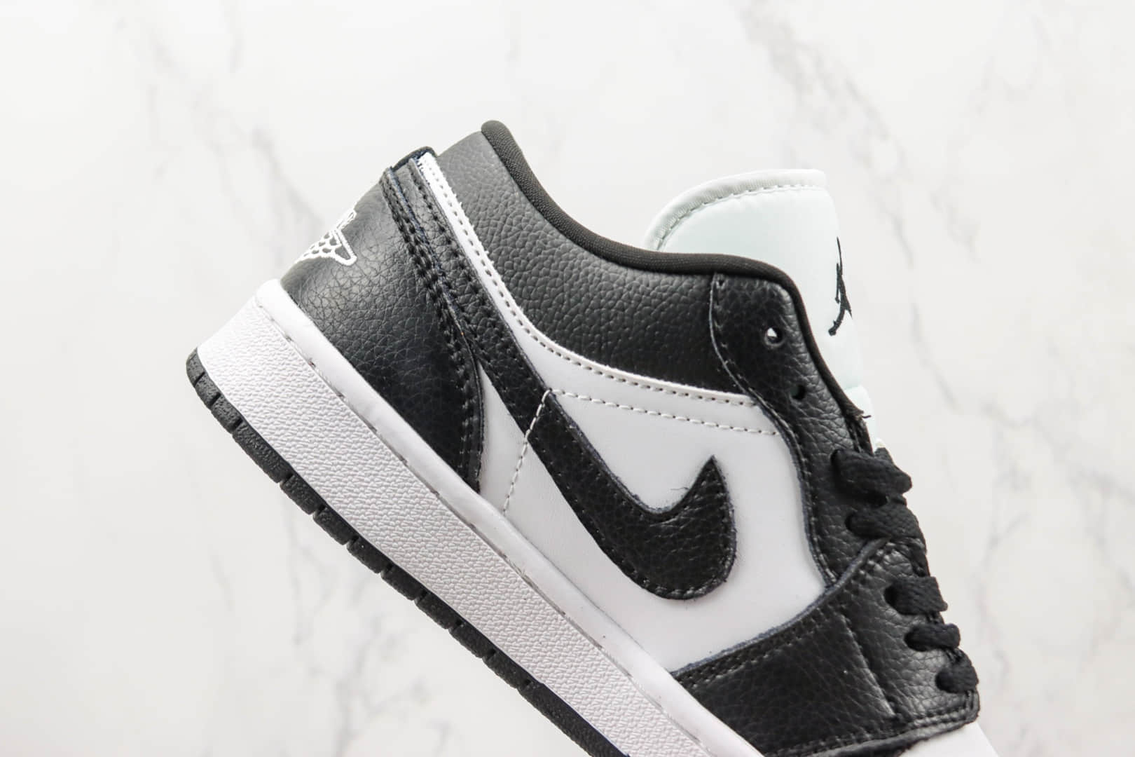 乔丹Air Jordan 1 Low Panda纯原版本低帮AJ1熊猫黑白色板鞋 莆田AJ1系列 货号：DC0774-101