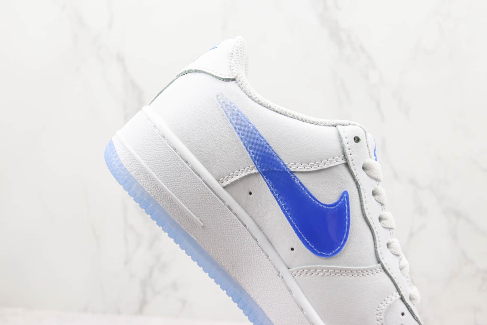 耐克Nike Air Force 1 '07 Low纯原版本低帮空军一号白蓝色渐变勾果冻生胶底配色板鞋 复刻耐克空军一号系列 货号：CO3363-361