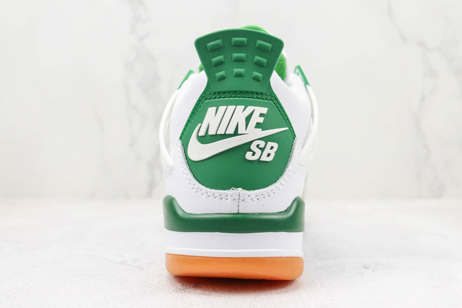 乔丹Air Jordan 4 Retro Pine Green x Nike SB纯原版本AJ4白绿色篮球鞋 莆田天花板AJ系列 货号：DR5415-103