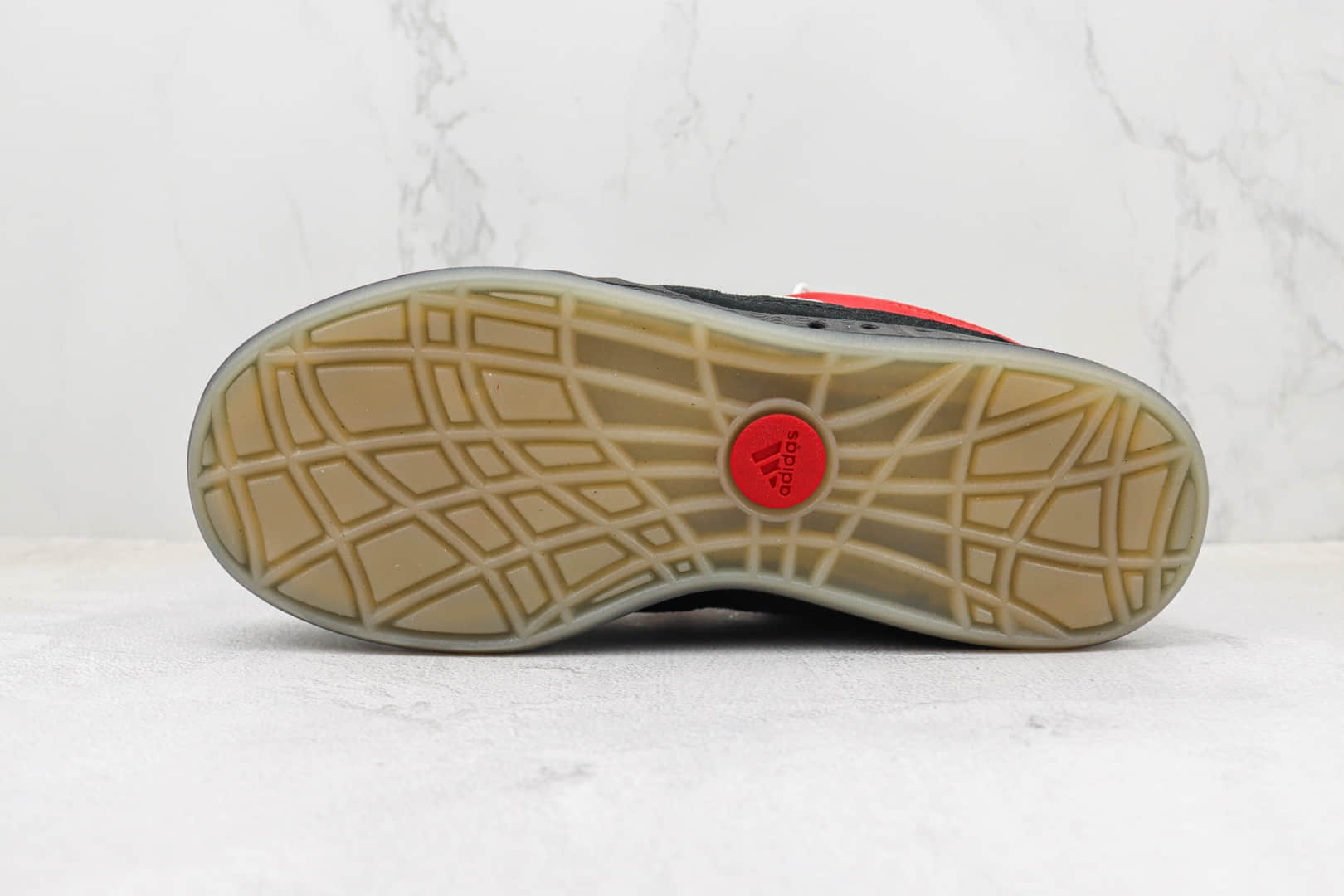 阿迪达斯adidas Adimatic Jamal smith纯原版本鲨鱼酒红色复古面包鞋 莆田阿迪达斯货源 货号：GY2093