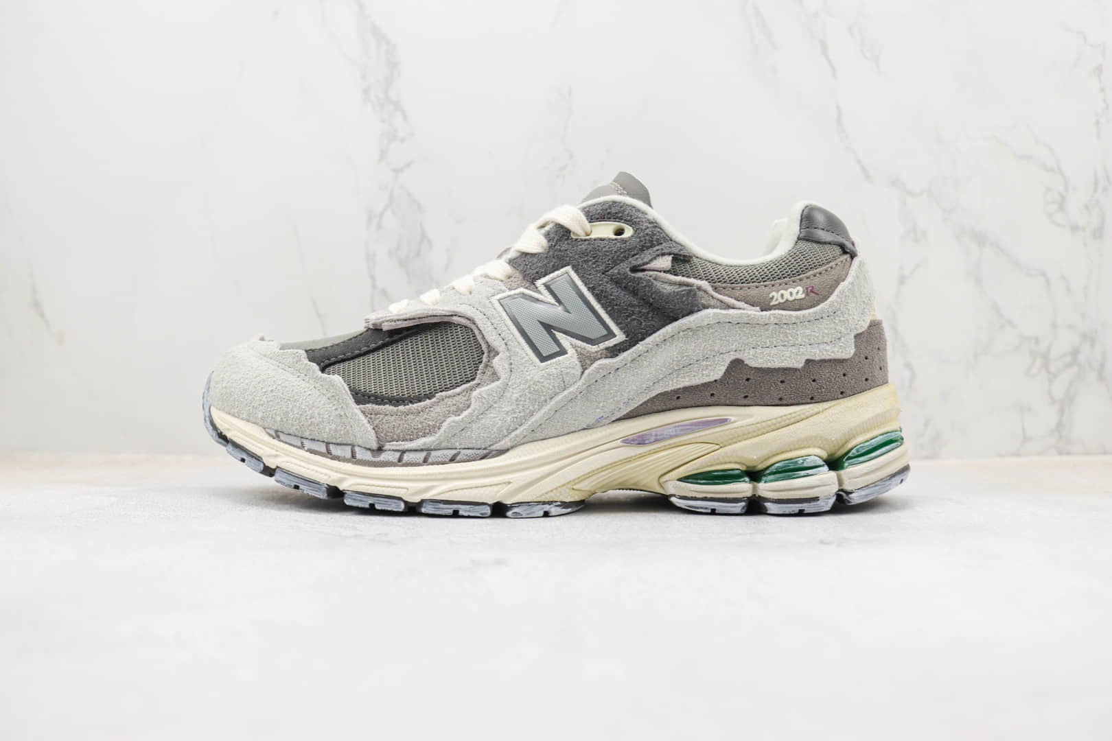 新百伦New Balance 2002R纯原版本NB2002R云雨灰复古跑鞋 莆田天花板NB系列跑鞋 货号：M2002RDA