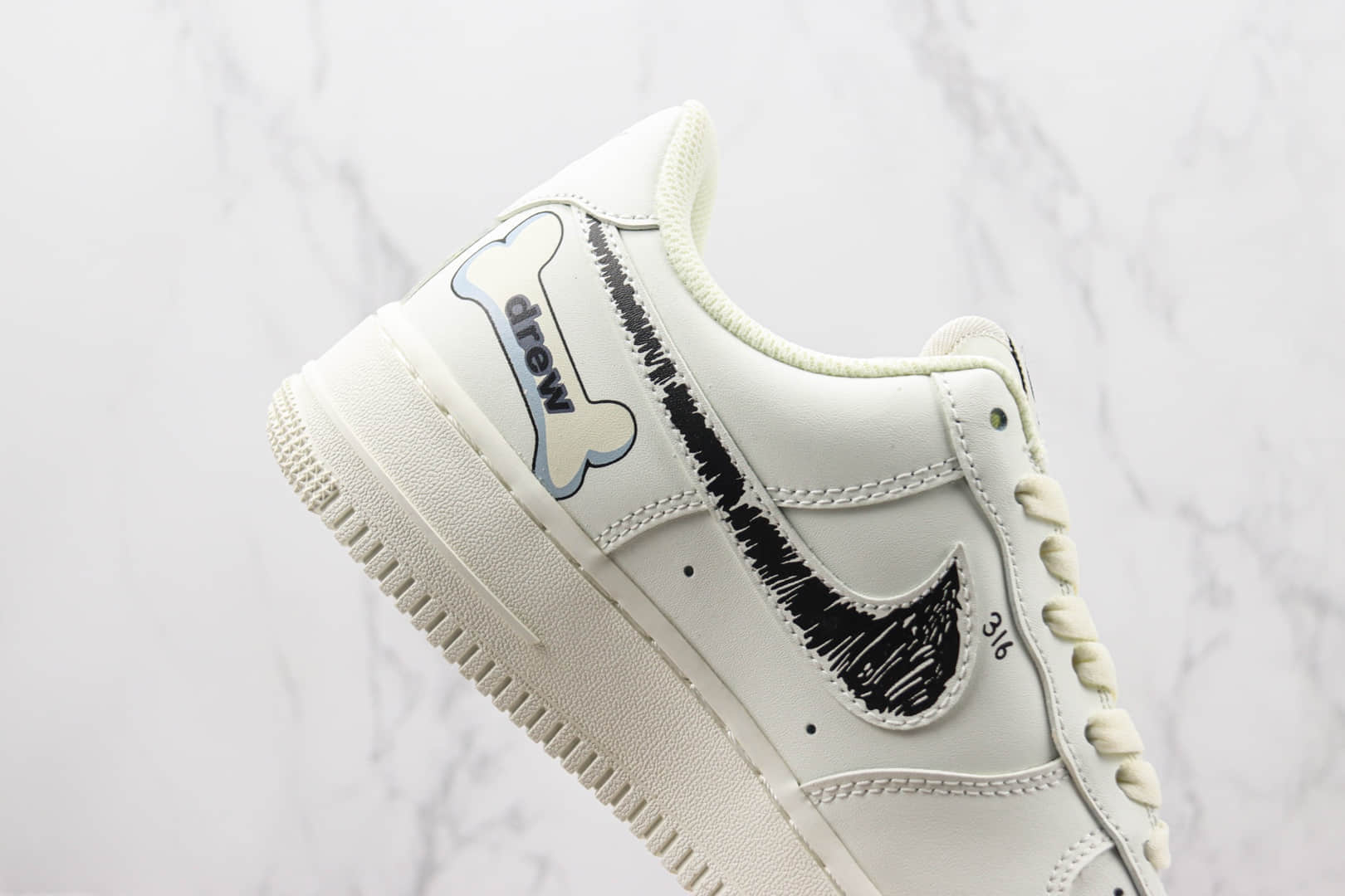 耐克Nike Air Force 1纯原版本空军一号AF1白色涂鸦勾二次元板鞋 莆田天花板AF1板鞋 货号：CW2288-663