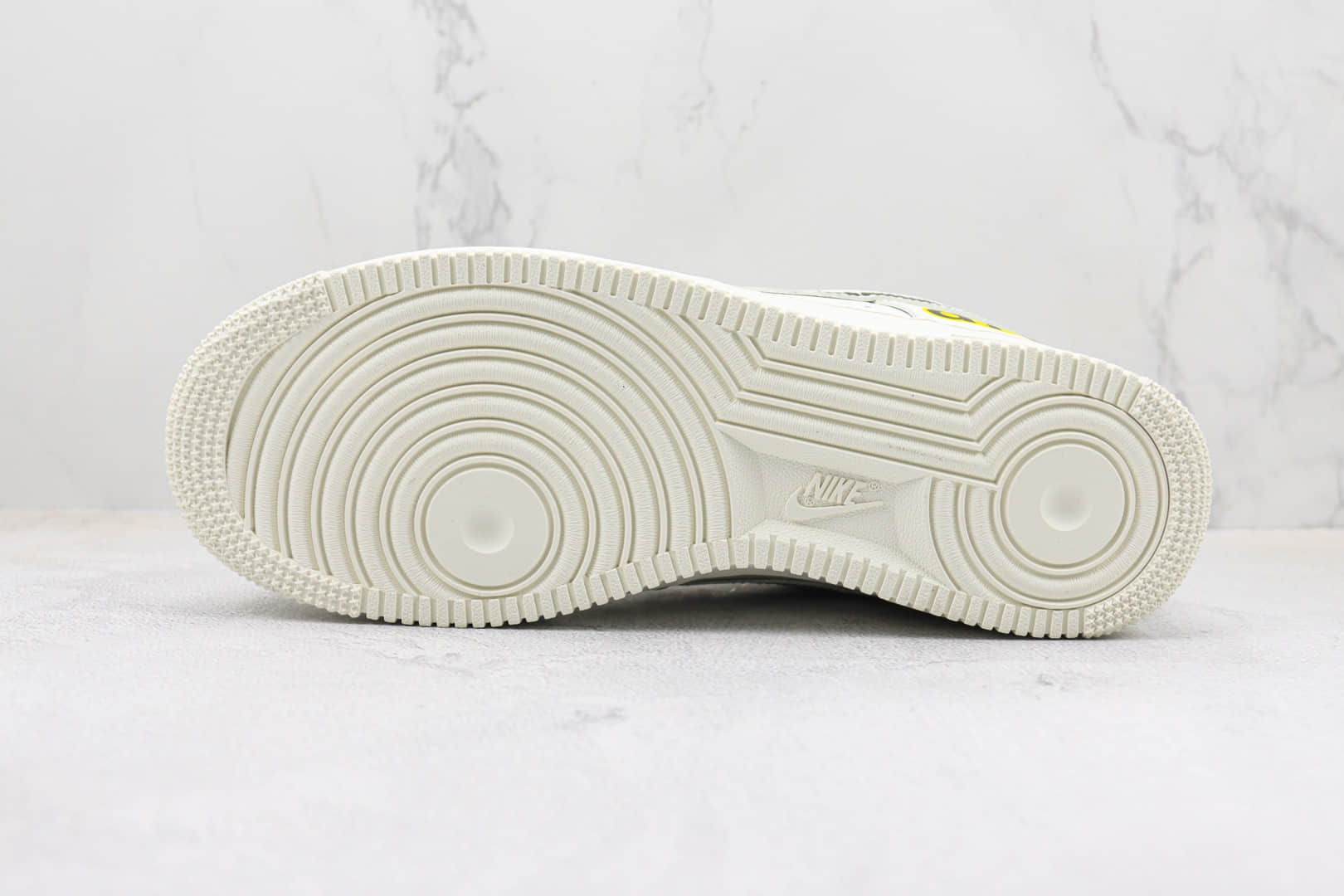 耐克Nike Air Force 1纯原版本空军一号AF1白色涂鸦勾二次元板鞋 莆田天花板AF1板鞋 货号：CW2288-663