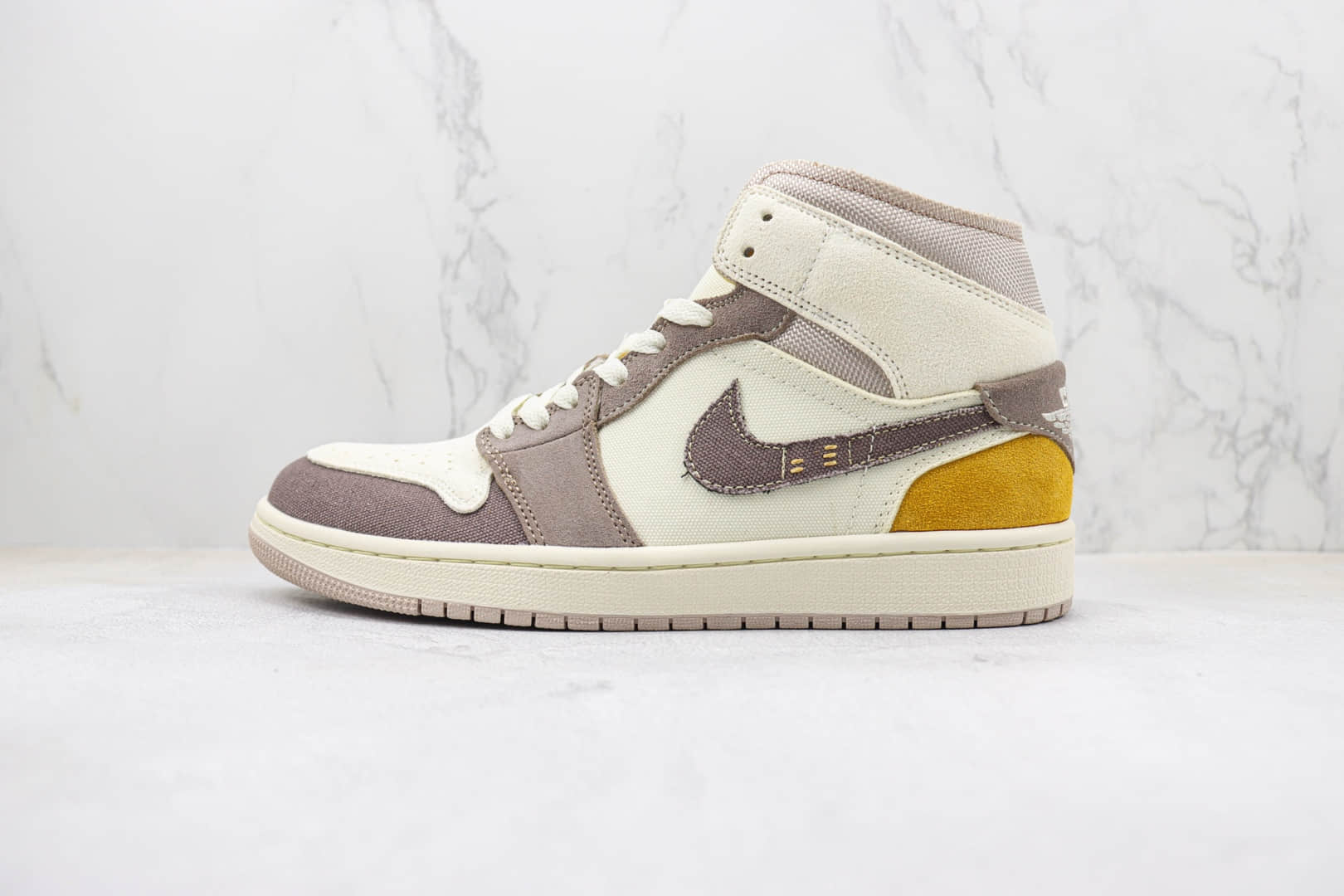 乔丹Air Jordan 1 Mid纯原版本中帮AJ1白褐灰色帆布篮球鞋 莆田天花板AJ1系列 货号：DM9652-102