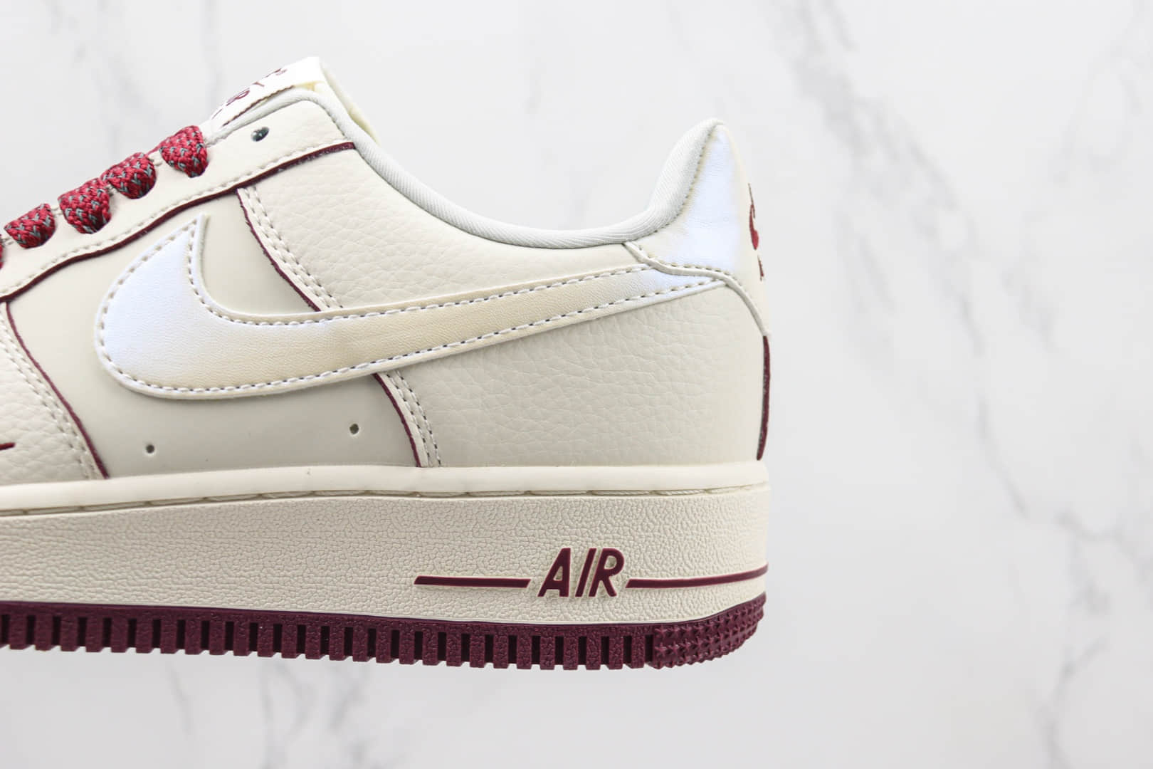 耐克Nike Air Force 1 Low纯原版本空军一号AF1米白酒红色低帮板鞋 莆田天花板AF1系列 货号：DD9915-666