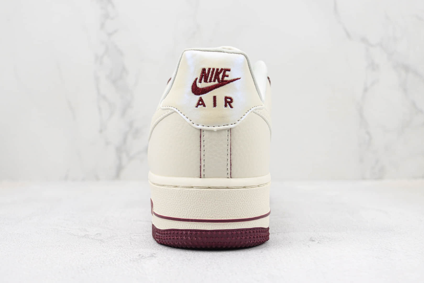 耐克Nike Air Force 1 Low纯原版本空军一号AF1米白酒红色低帮板鞋 莆田天花板AF1系列 货号：DD9915-666