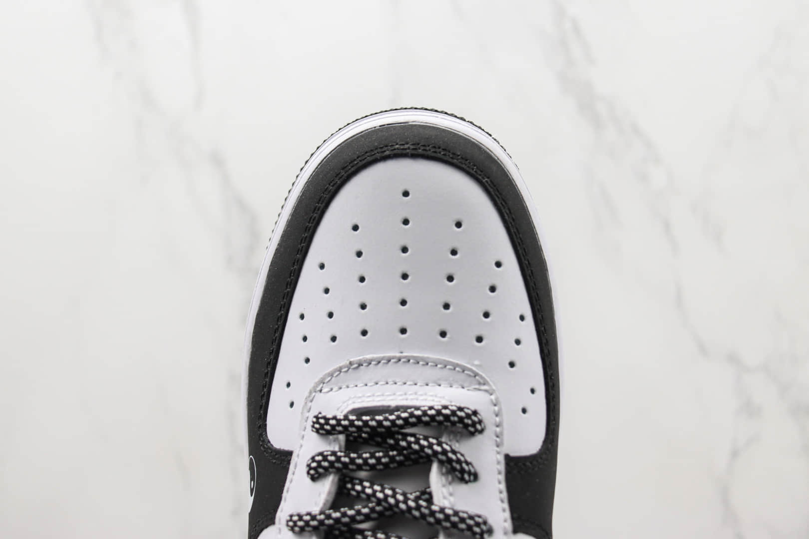 耐克Nike Air Force 1 Low纯原版本空军一号AF1功夫熊猫低帮板鞋 莆田天花板AF1系列 货号：BS9055-701