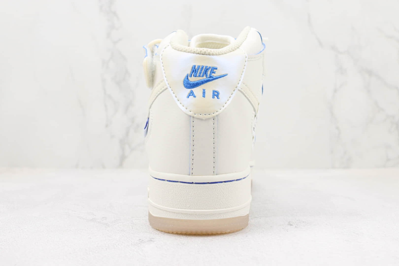 耐克Nike Air Force 1纯原版本中帮AF1白蓝色空军一号运动板鞋 莆田空军一号系列板鞋 货号：FB1869-055