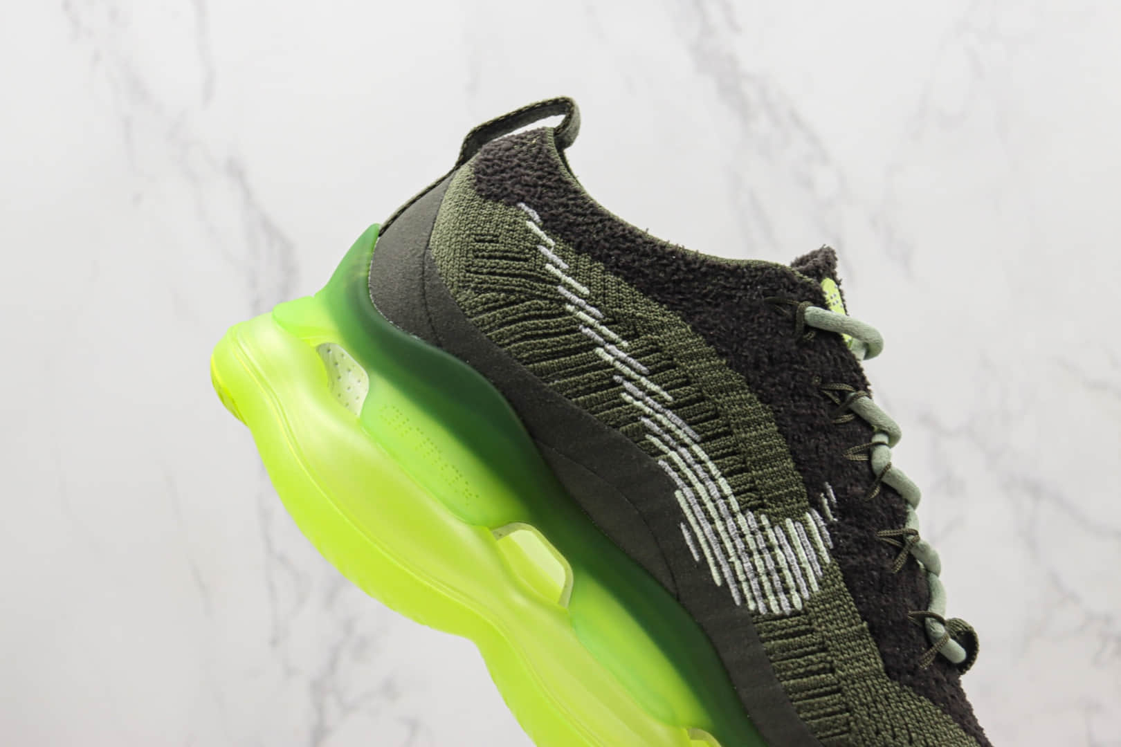耐克Nike Air Max Scorpion FK纯原版本灰绿色大气垫跑鞋 莆田耐克货源 货号：DJ4701-300