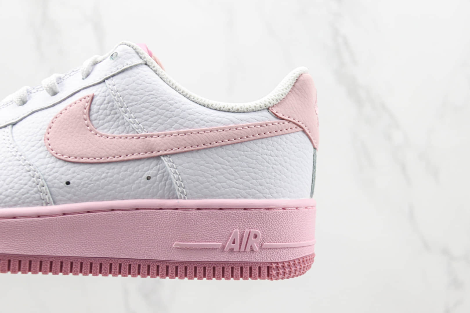 耐克Nike Air Force 1纯原版本低帮空军一号白粉色板鞋 莆田天花板AF1系列 货号：CT3839-107