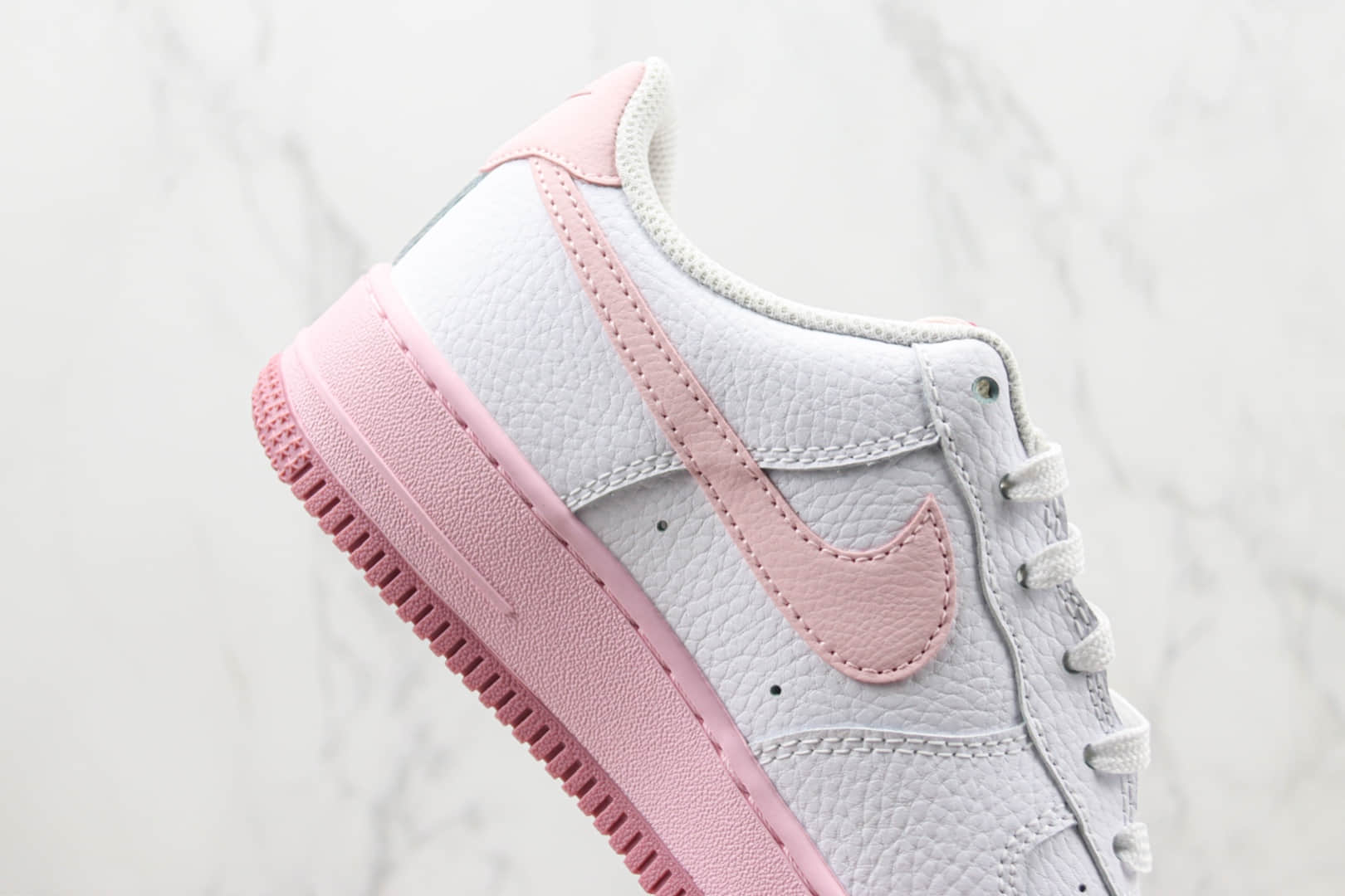 耐克Nike Air Force 1纯原版本低帮空军一号白粉色板鞋 莆田天花板AF1系列 货号：CT3839-107