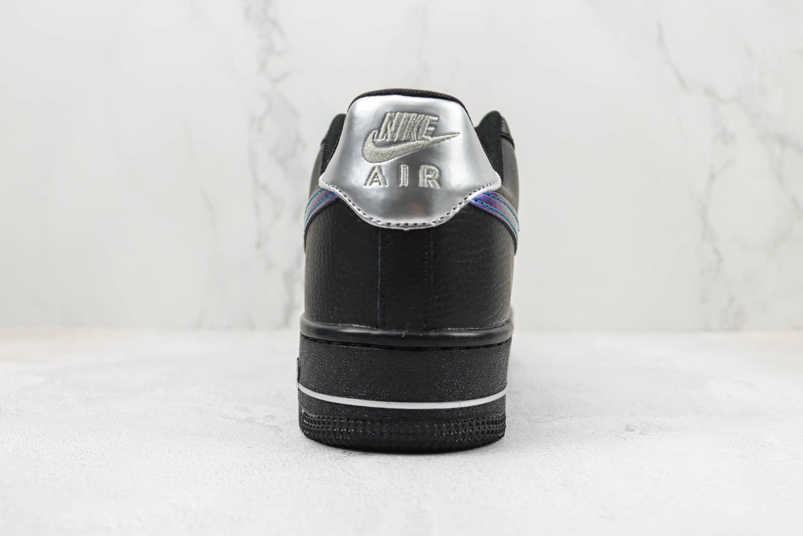 耐克Nike Air Force 1纯原版本低帮空军一号黑色镭射勾板鞋 莆田天花板AF1系列 货号：FD0654-001