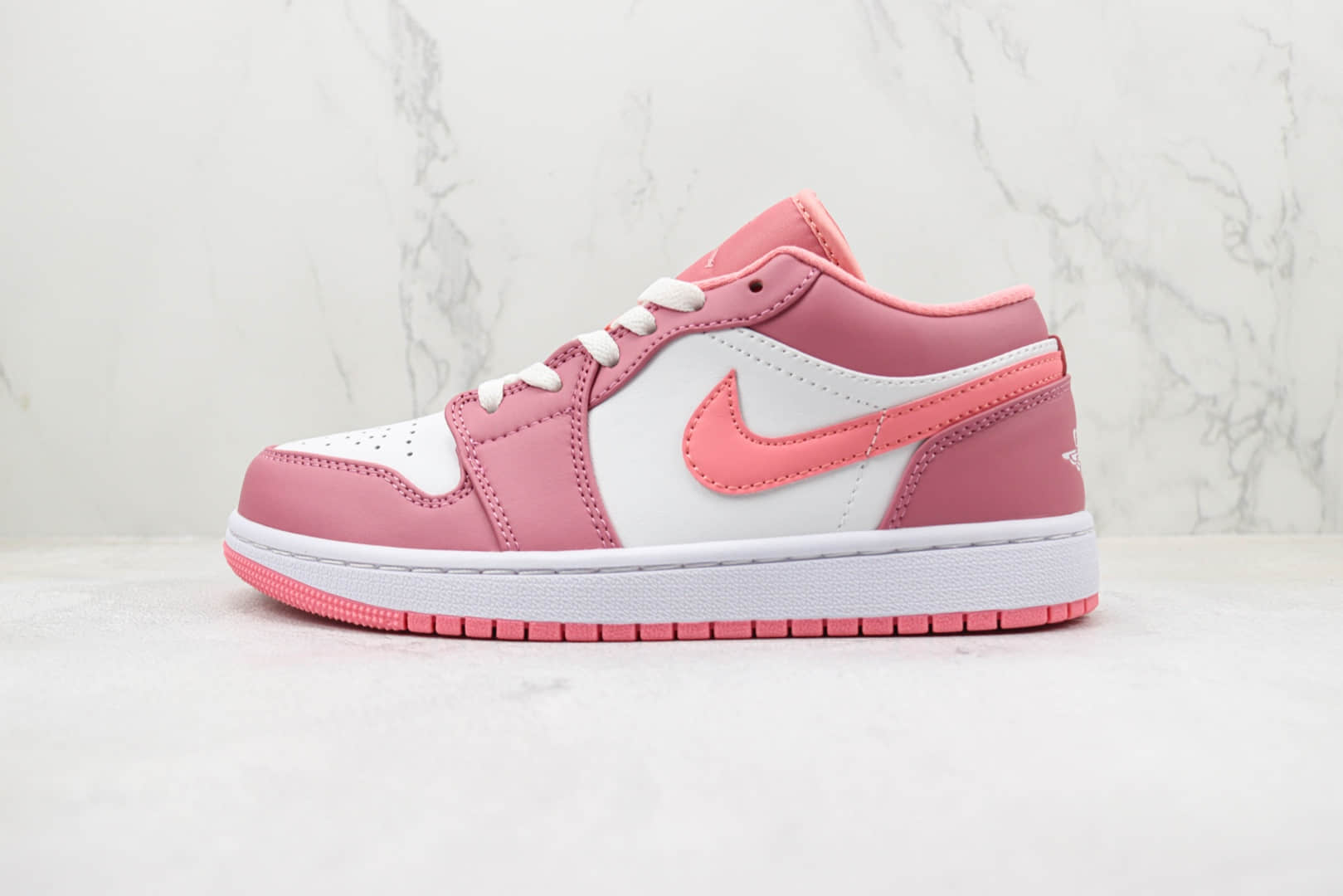 乔丹Air Jordan 1 Low纯原版本低帮AJ1白粉色板鞋 莆田天花板AJ1系列 货号：553560-616