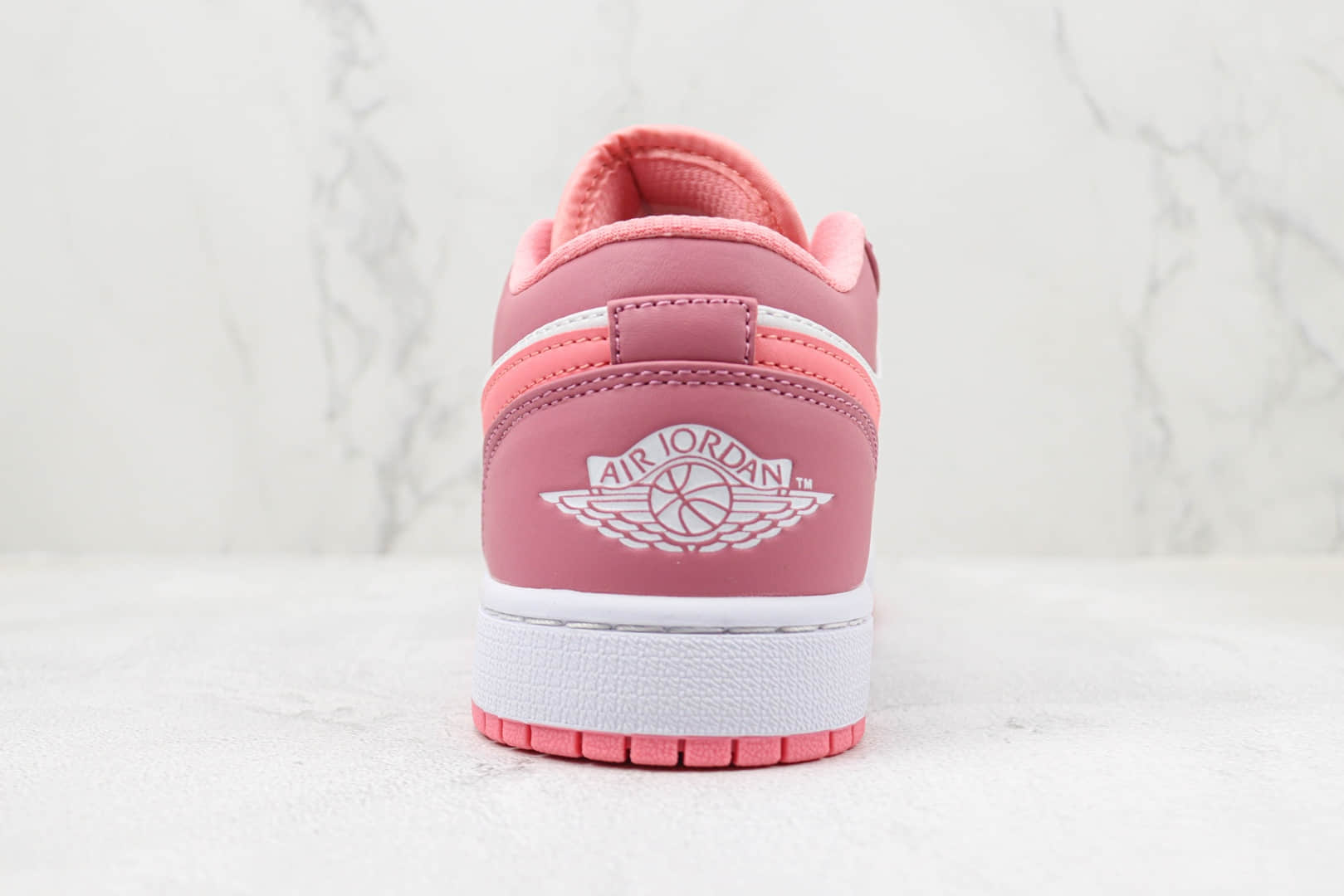 乔丹Air Jordan 1 Low纯原版本低帮AJ1白粉色板鞋 莆田天花板AJ1系列 货号：553560-616