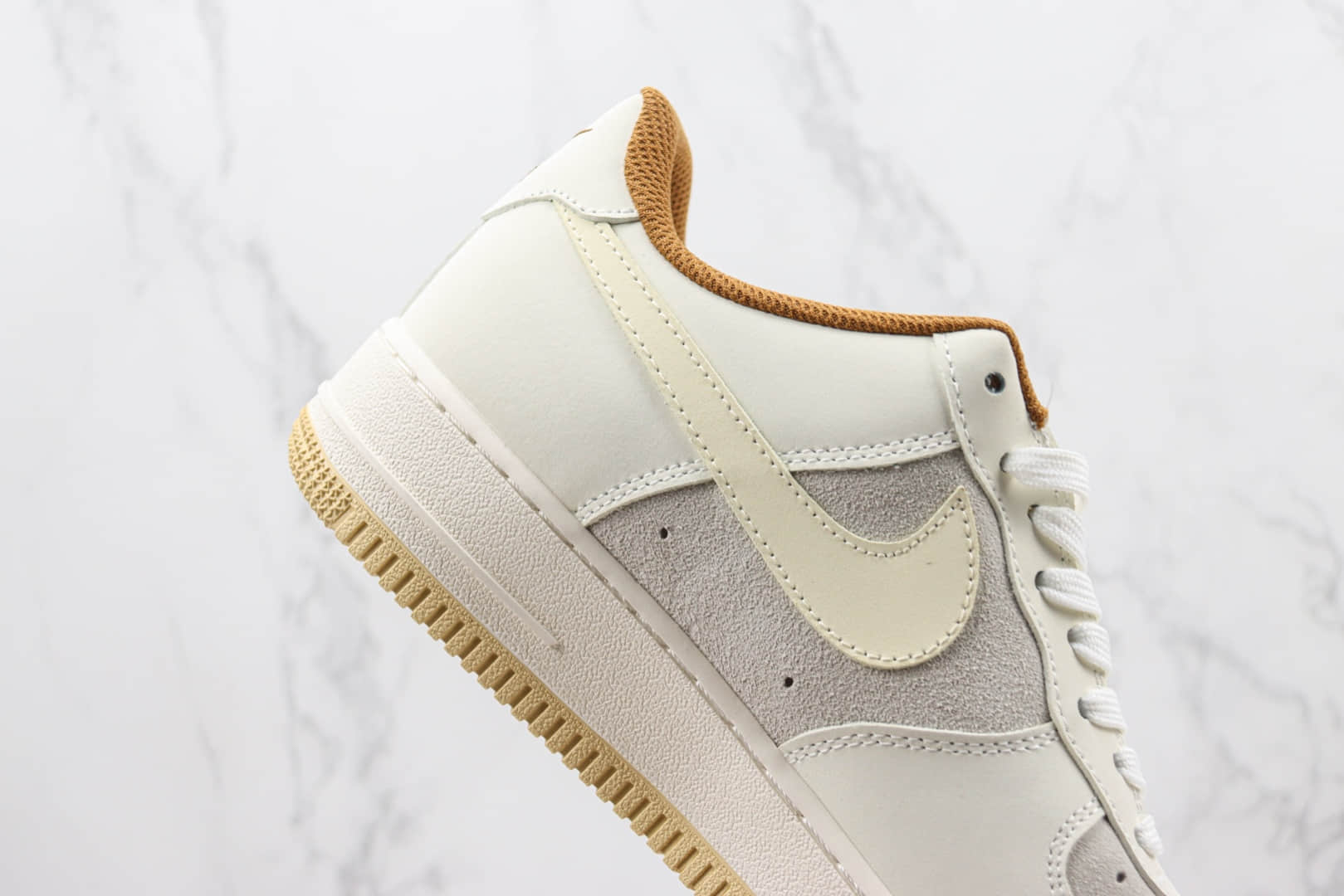 耐克Nike Air Force 1 '07 Low纯原版本低帮空军一号兔年限定杏色浅咖板鞋 莆田天花板AF1系列 货号：AE3398-668