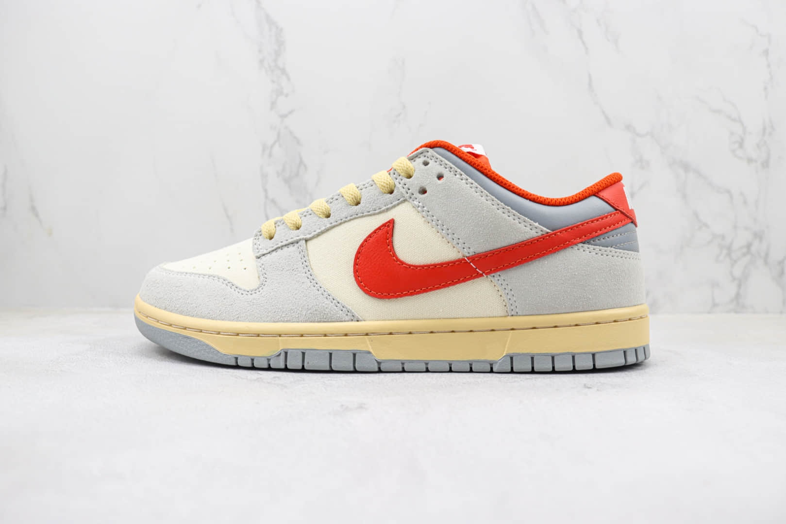 耐克Nike SB Dunk Low纯原版本低帮SB Dunk灰白橙色板鞋 莆田天花板Dunk系列 货号：FJ5429-133