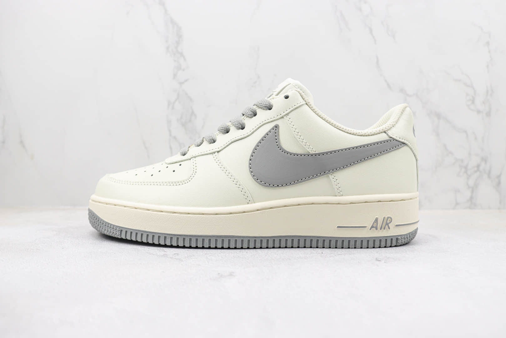 耐克Nike Air Force 1 Low '07纯原版本低帮空军一号米灰色板鞋 莆田天花板AF1系列 货号：SP0758-028