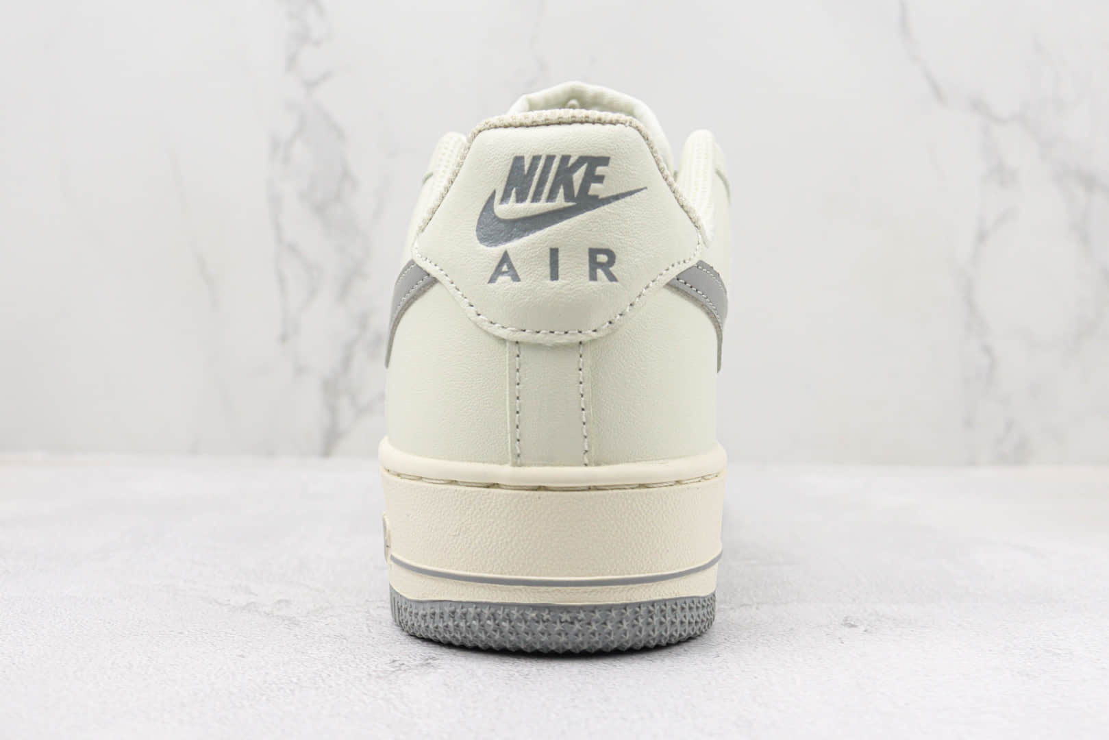 耐克Nike Air Force 1 Low '07纯原版本低帮空军一号米灰色板鞋 莆田天花板AF1系列 货号：SP0758-028