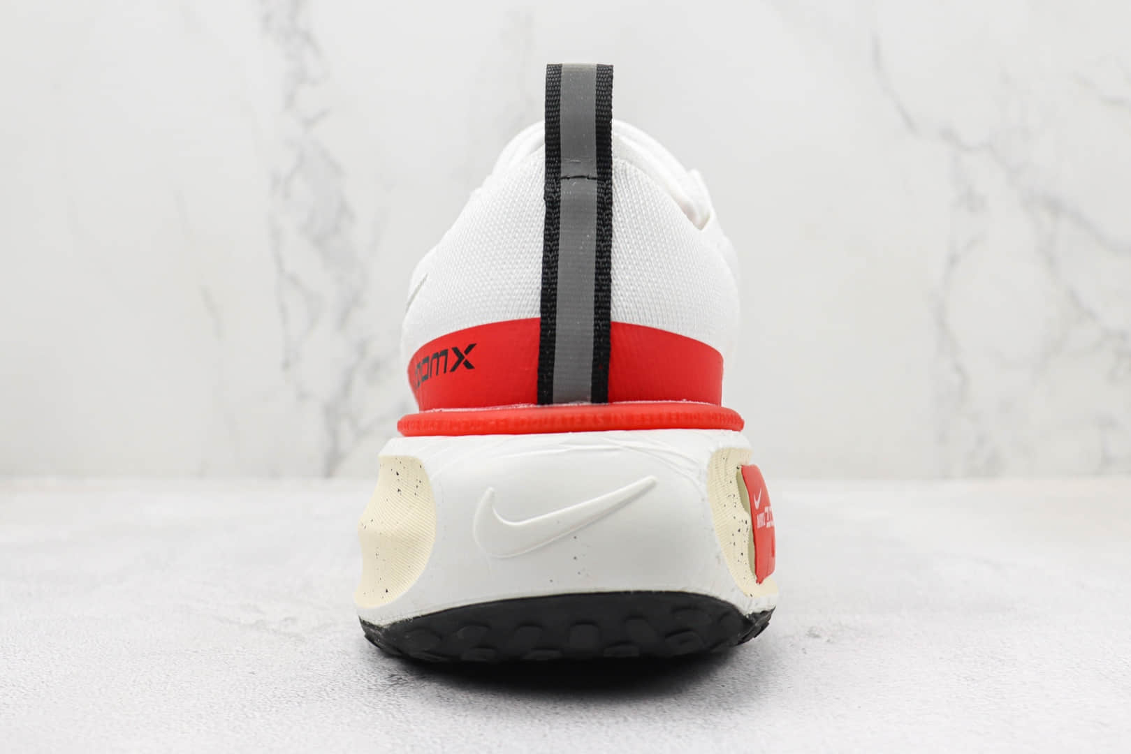 耐克Nike Zoom x Invincible Run Fk 3纯原版本白红色马拉松机能跑鞋 莆田耐克货源 货号：DR2615-101