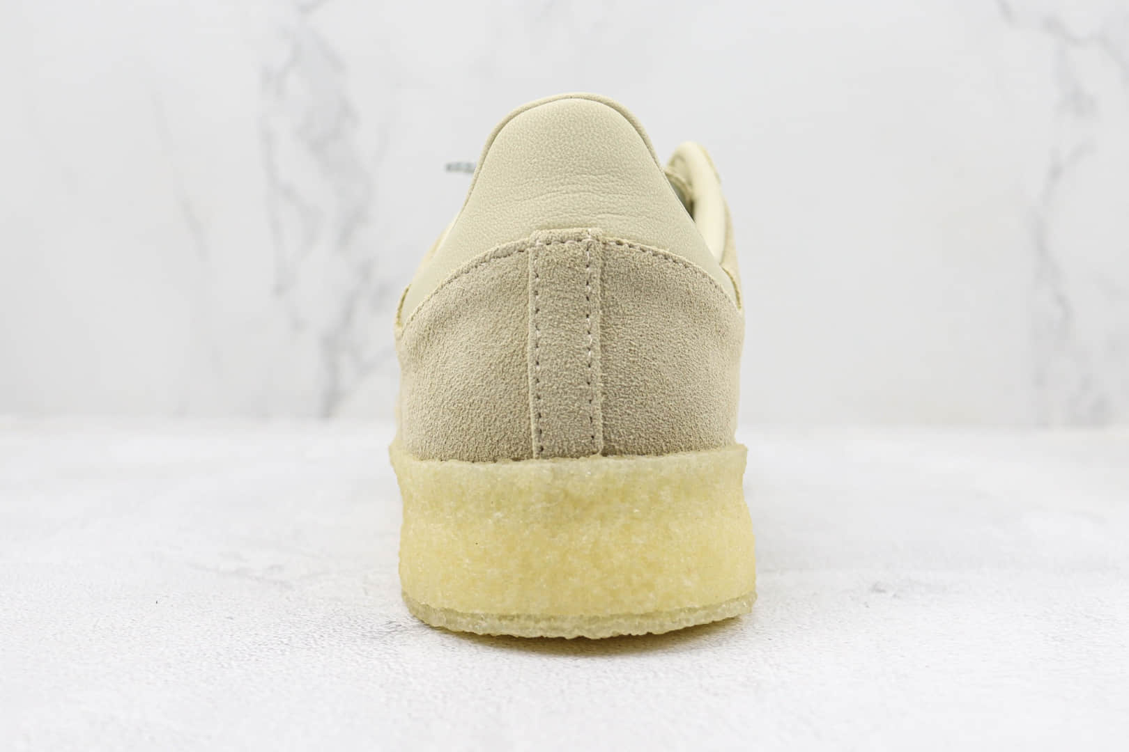 阿迪达斯Kith x Clarks x adidas Originals 8th Street Samba纯原版本桑巴沙漠黄德训鞋 莆田阿迪达斯货源 货号：ID7298