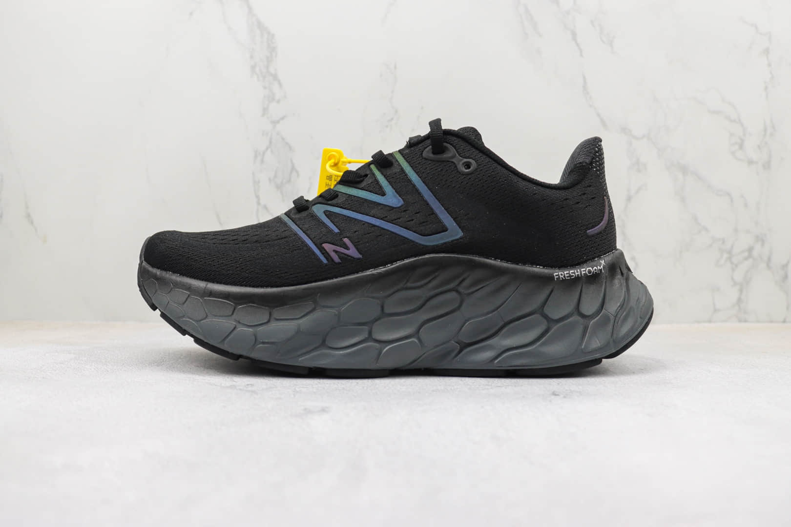 新百伦New Balance Fresh Foam x More V4纯原版本黑蓝色厚底跑鞋 莆田新百伦货源 货号：MMORBG4