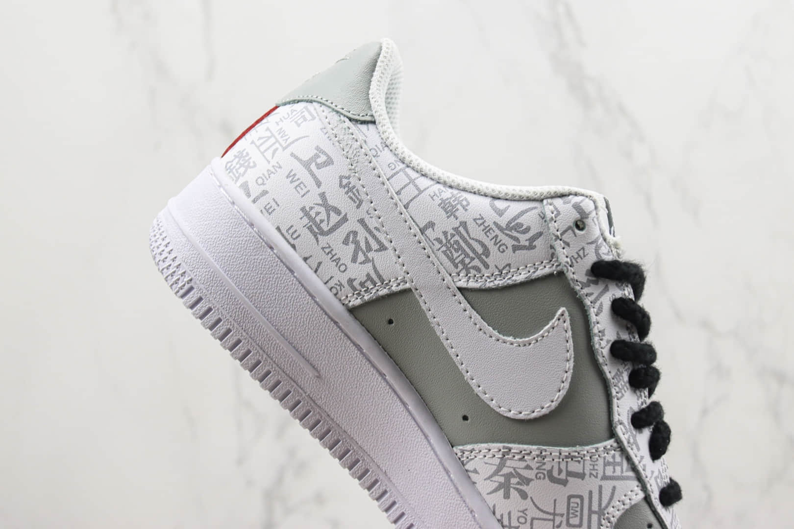 耐克Nike Air Force 1纯原版本低帮空军一号百家姓印花板鞋 莆田天花板AF1系列 货号：SD3356-008