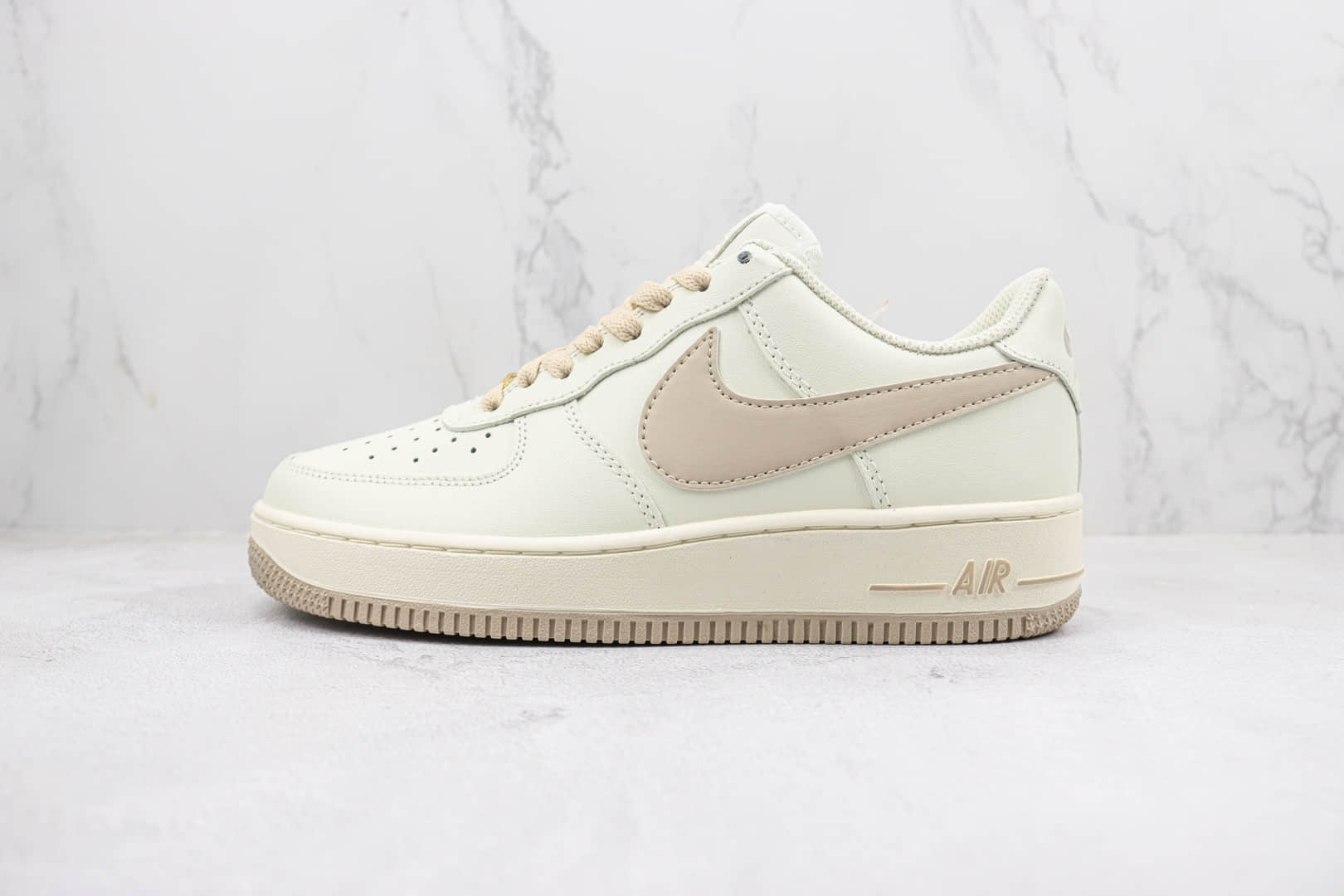 耐克Nike Air Force 1'07 Low纯原版本低帮空军一号奶油大勾板鞋 莆田天花板AF1系列 货号：SP0758-030