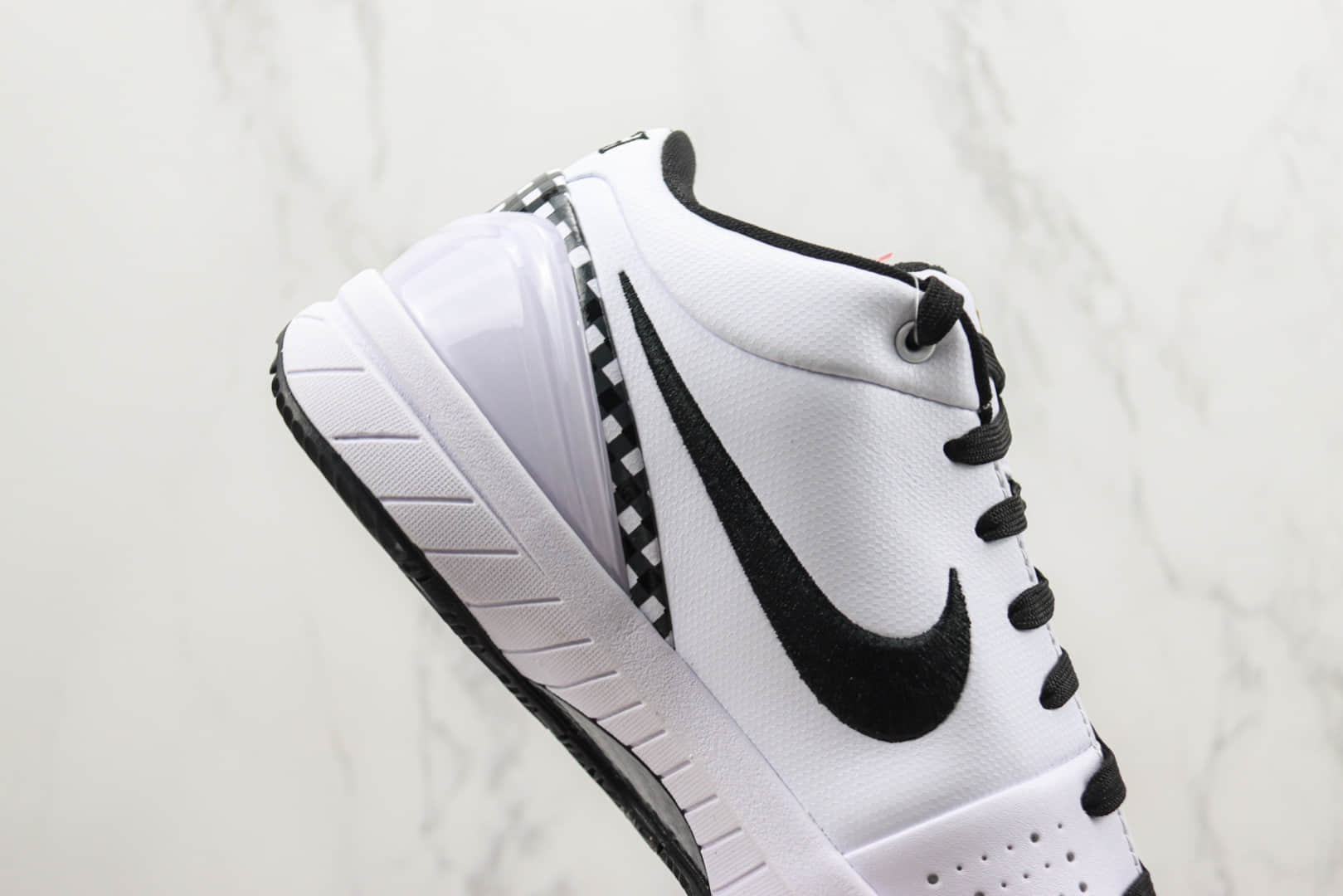 耐克Nike Zoom Kobe 4纯原版本科比4代GIGI纪念款白黑实战篮球鞋 莆田耐克货源 货号：FJ9363-100