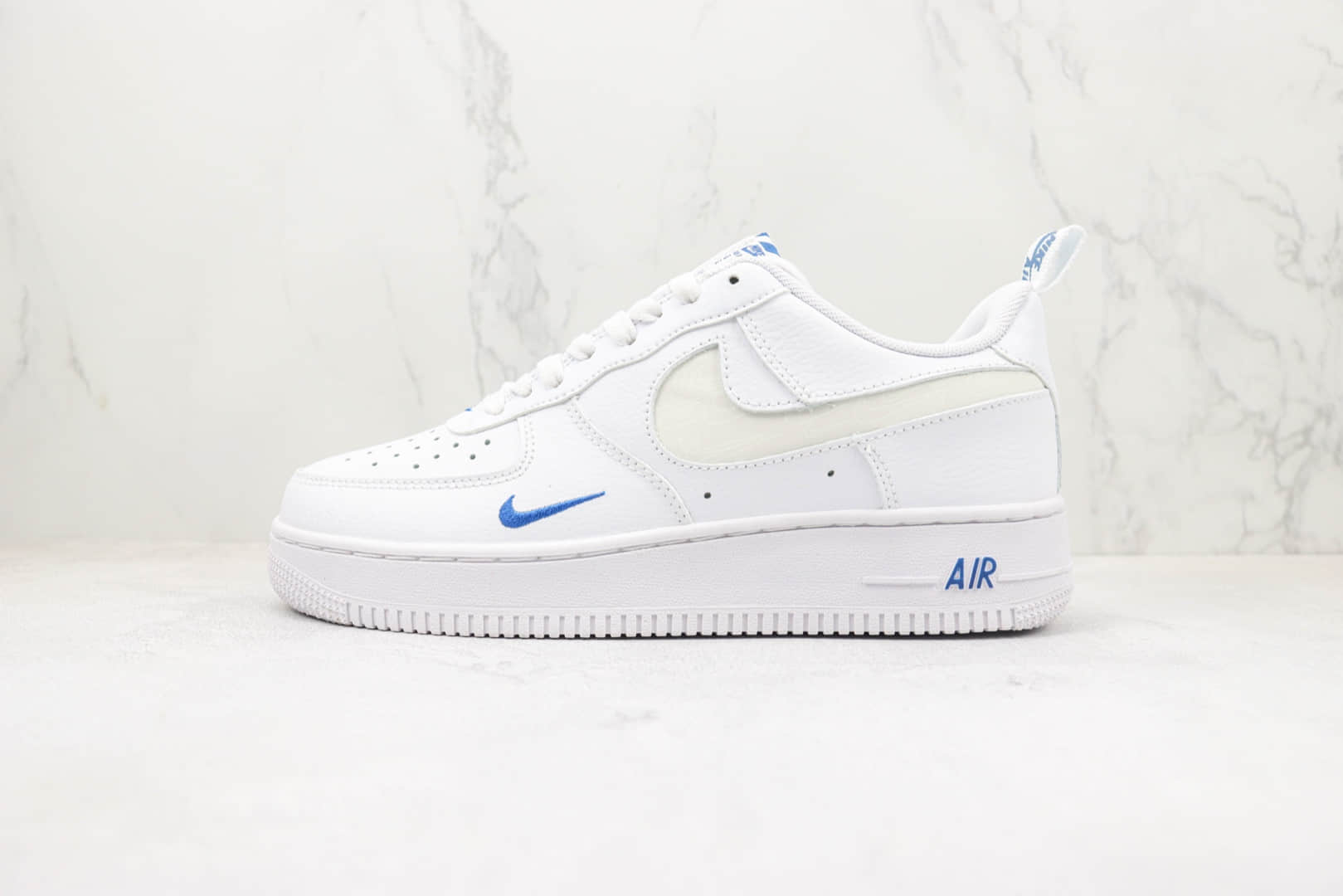 耐克Nike Air Force 1纯原版本低帮空军一号白蓝镂空大勾板鞋 莆田天花板AF1系列 货号：FB8971-100