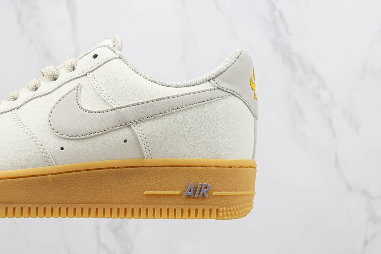 耐克Nike Air Force 1'07 Low纯原版本低帮空军一号米灰生胶板鞋 莆田耐克工厂 货号：XC2351-066