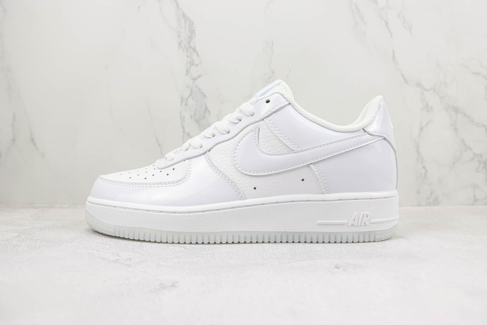 耐克Nike Air Force 1'07 Low纯原版本低帮空军一号白漆皮板鞋 莆田天花板AF1系列 货号：HP3656-522