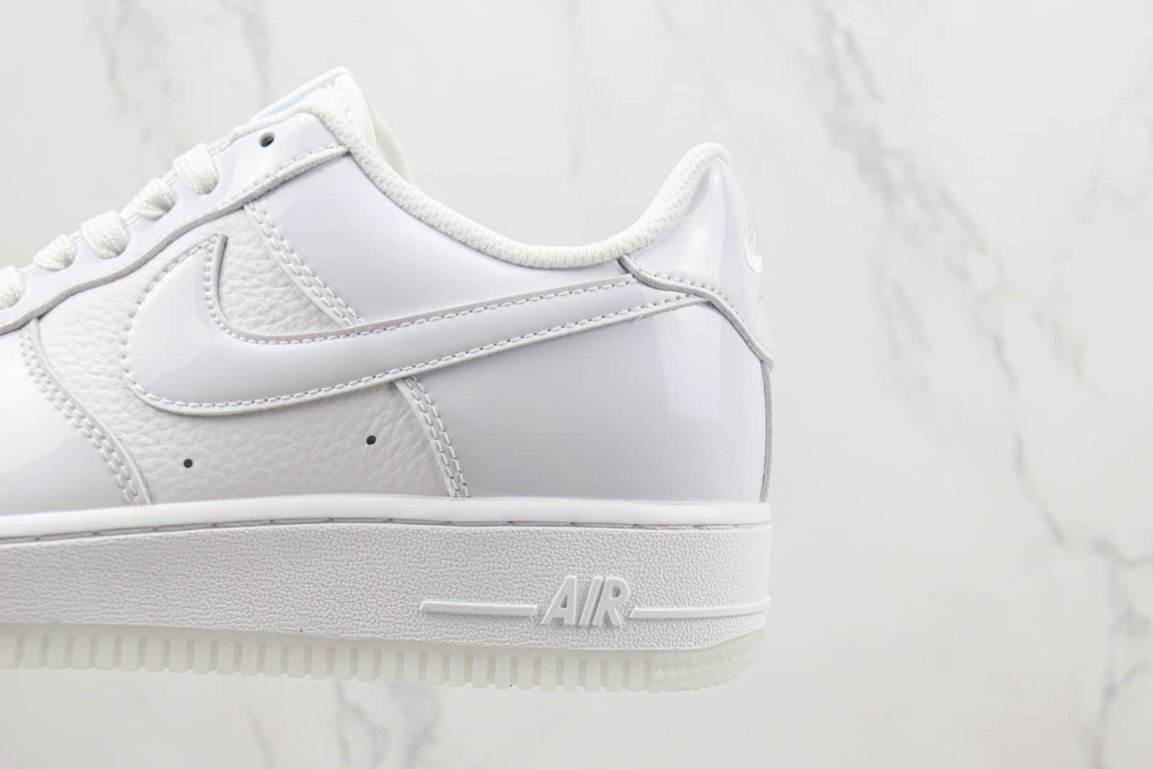 耐克Nike Air Force 1'07 Low纯原版本低帮空军一号白漆皮板鞋 莆田天花板AF1系列 货号：HP3656-522