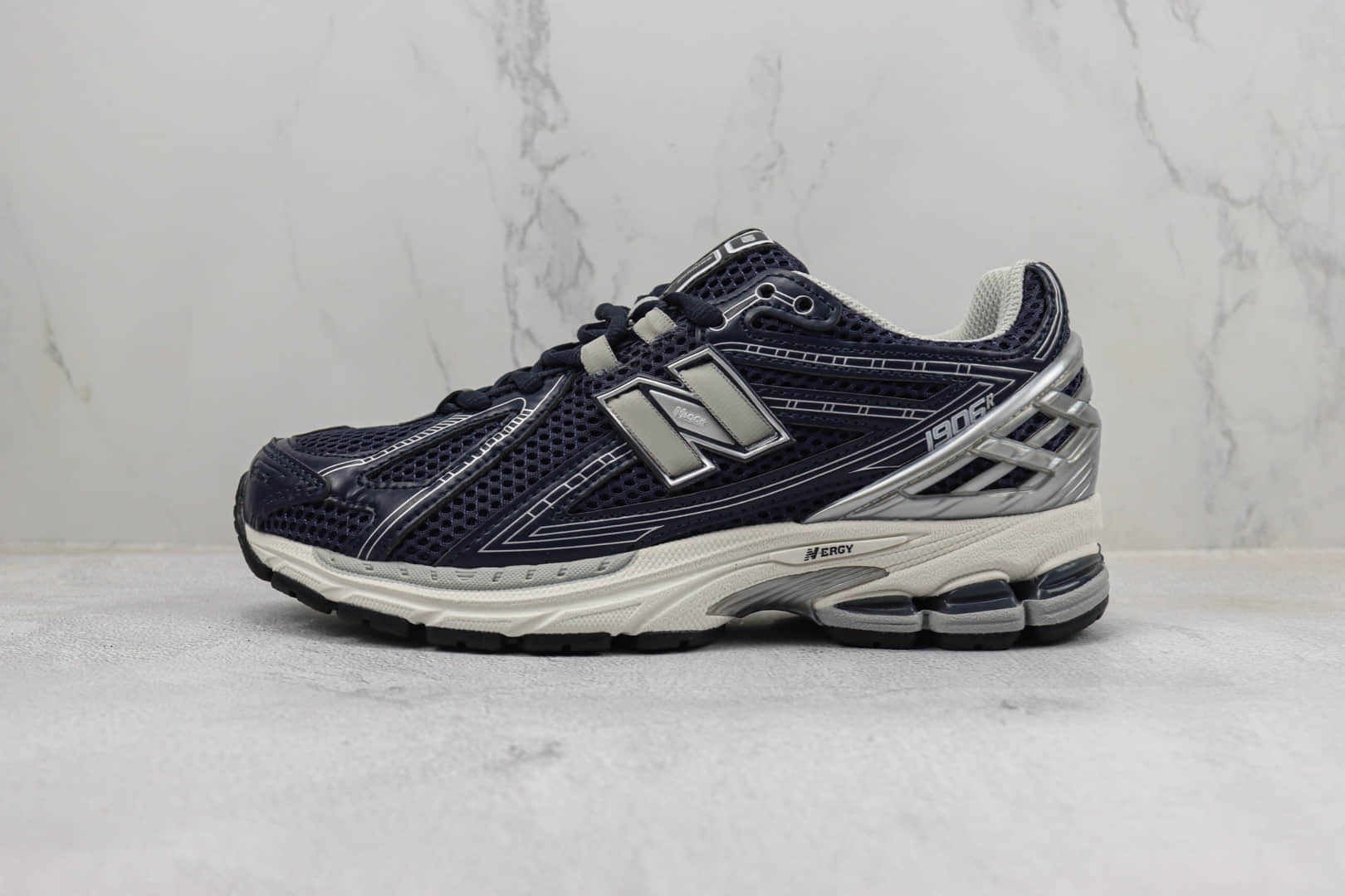 新百伦New Balance 1906R纯原版本NB1906R藏青色复古老爹鞋 莆田复刻新百伦 货号：M1906RCA