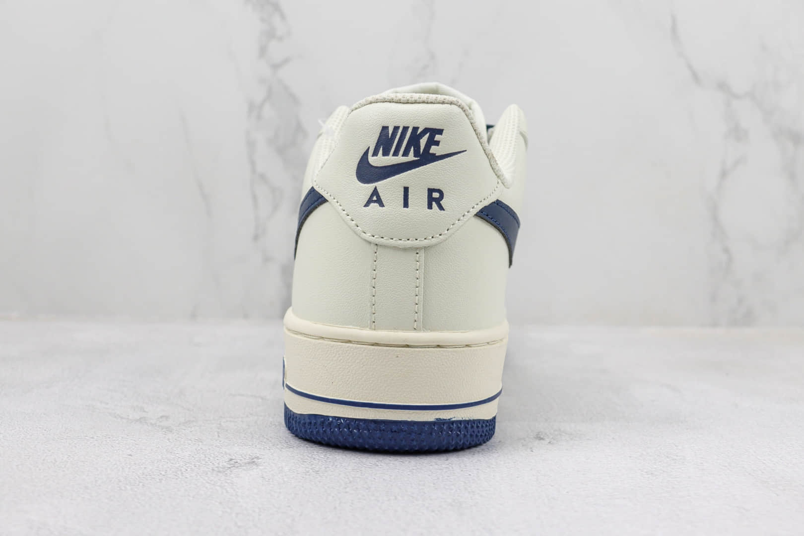 耐克Nike Air Force 1’07 Low纯原版本低帮空军一号白深蓝板鞋 莆田天花板AF1系列 货号：SP0758-026