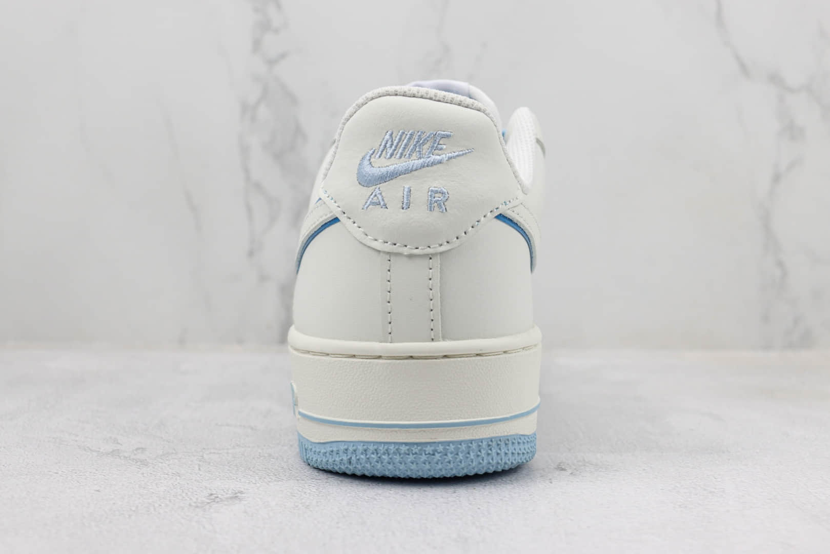 耐克Nike Air Force 1 Low '07纯原版本低帮空军一号白蓝拼接板鞋 莆田耐克货源 货号：AV0303-723