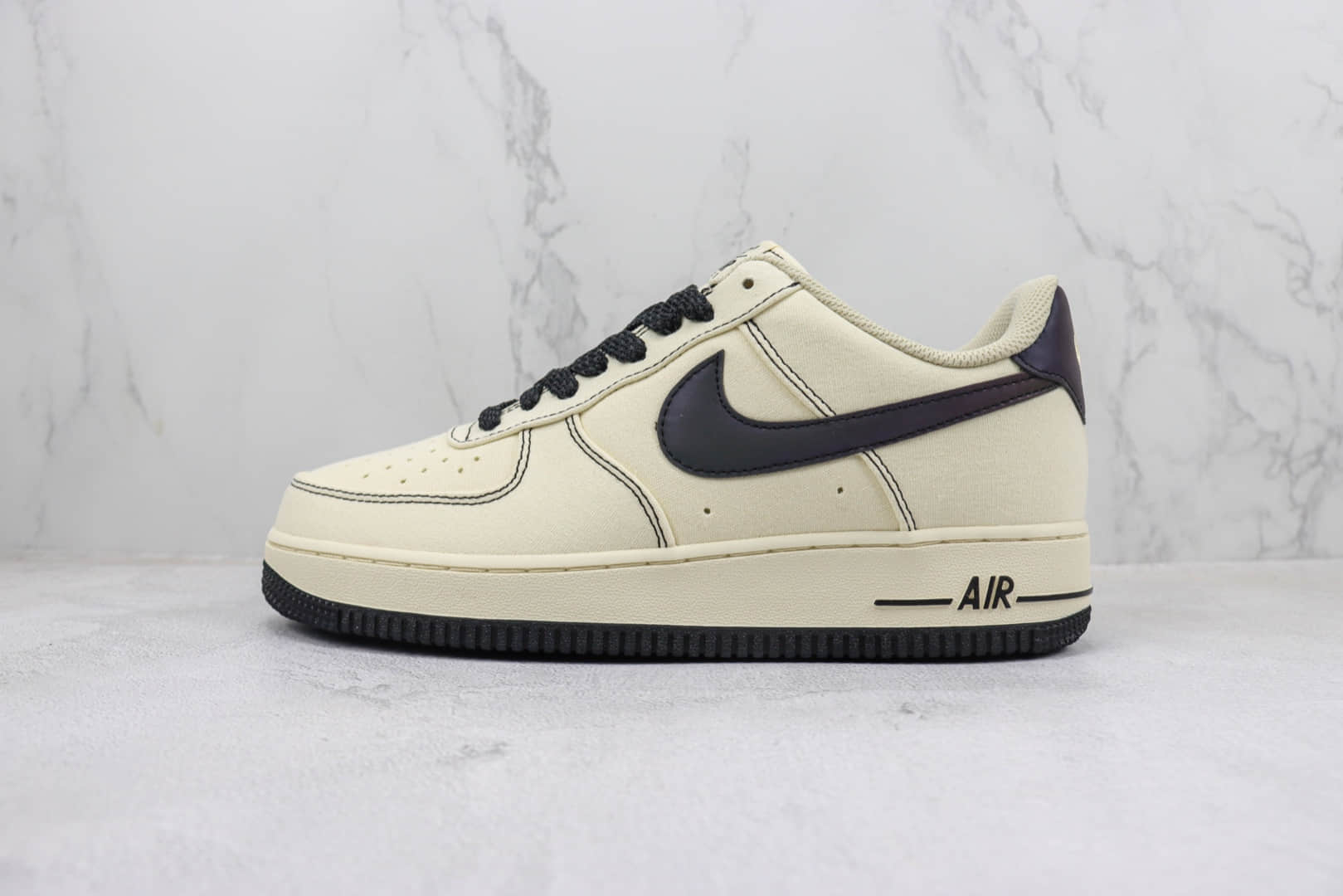 耐克Nike Air Force 1'07 Low纯原版本低帮空军一号米黑布面板鞋 莆田耐克货源 货号：TQ1456-288