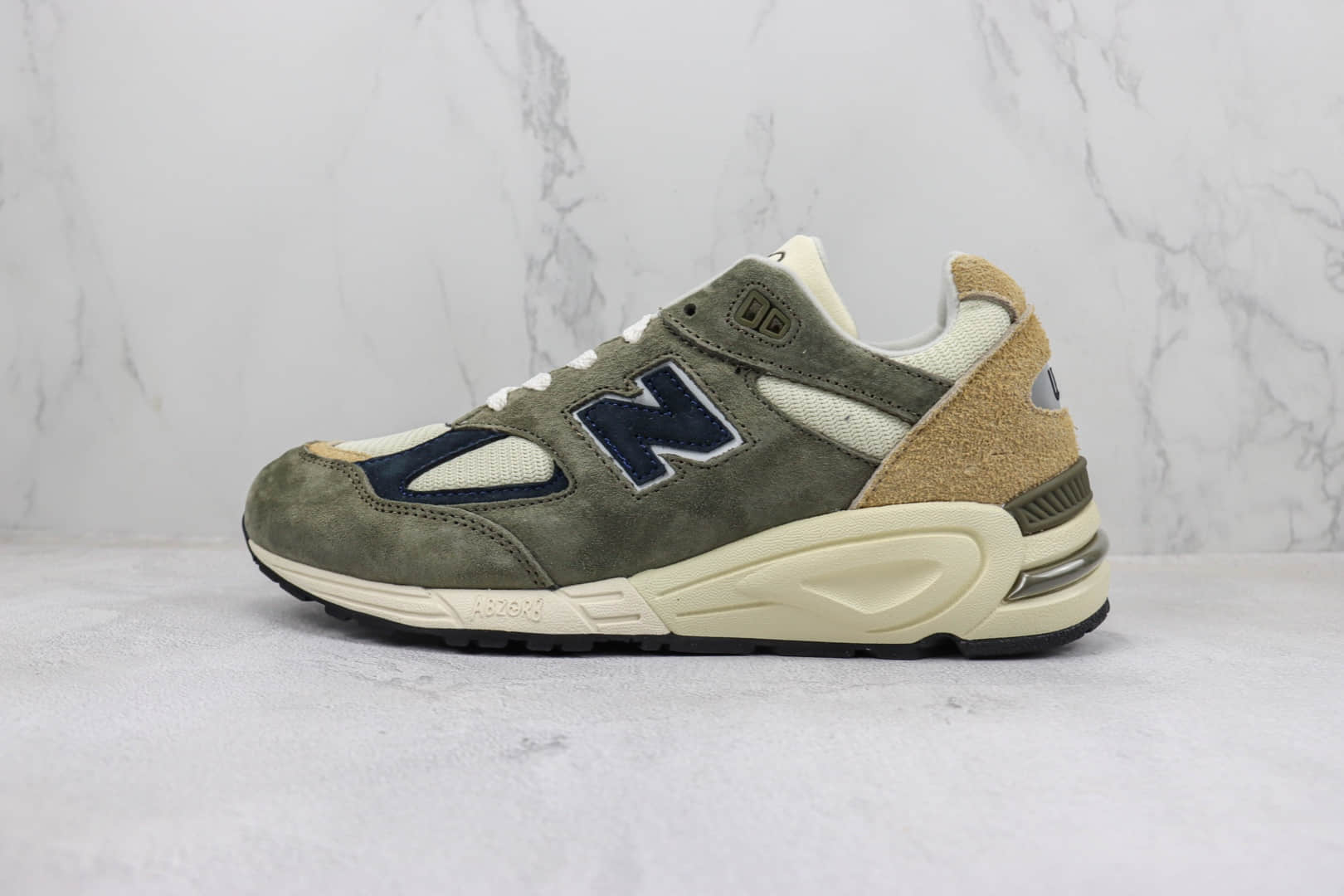 新百伦New Balance 990V2纯原版本美产NB990V2灰棕色复古慢跑鞋 莆田新百伦货源 货号：M990GB2