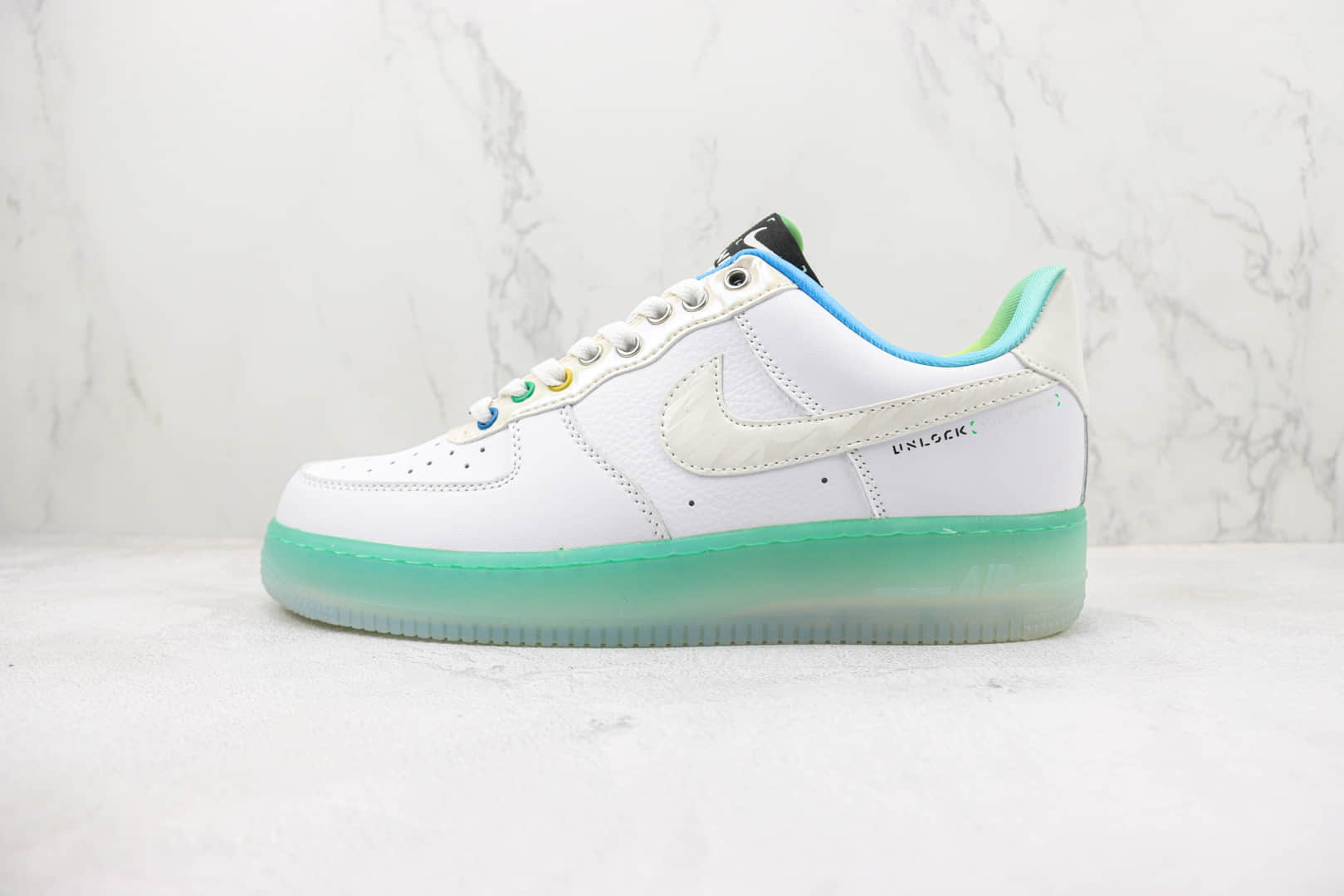 耐克Nike Air Force 1 Low '07纯原版本空军一号低帮创意空间主题白绿果冻底板鞋 莆田天花板AF1系列 货号：FJ7066-114