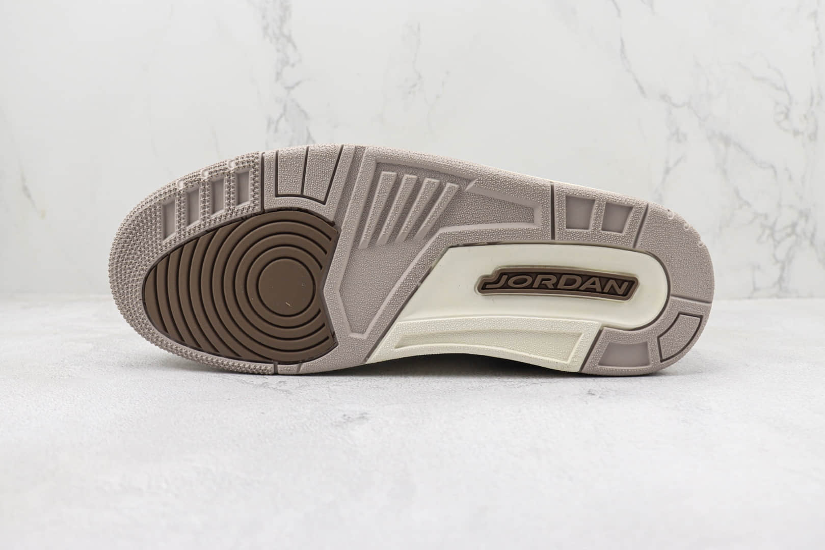 乔丹Air Jordan 3 “Palomino”纯原版本AJ3摩卡白棕爆裂纹篮球鞋 莆田天花板AJ3系列 货号：CT8532-102