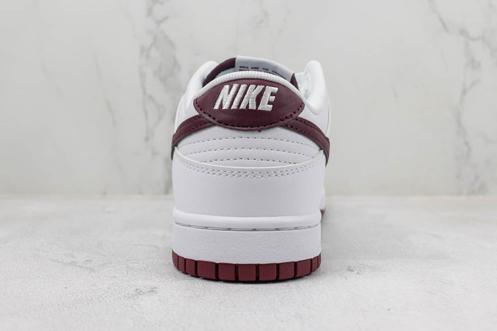 耐克Nike Dunk Low纯原版本低帮Dunk白酒红板鞋 莆田天花板Dunk系列 货号：DV0831-102