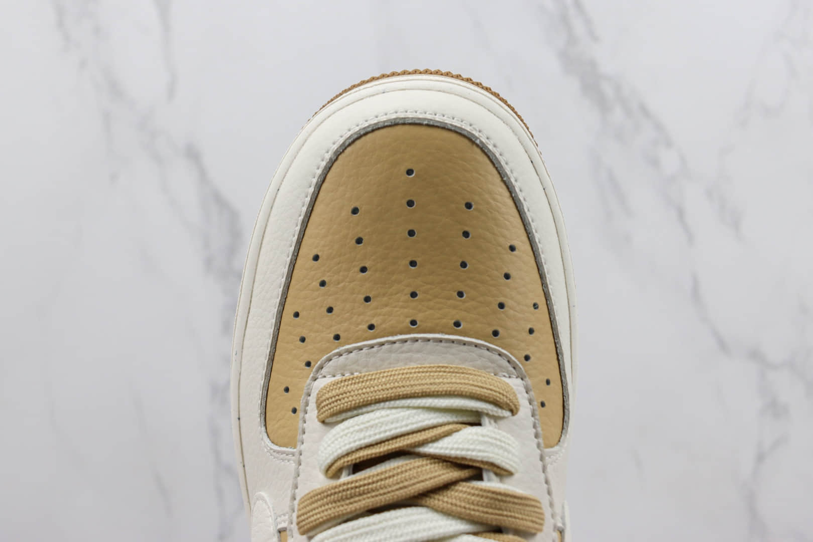 耐克Nike Air Force 1 '07 Low纯原版本空军一号白黄小熊印花板鞋 莆田天花板AF1系列 货号：CC2569-011