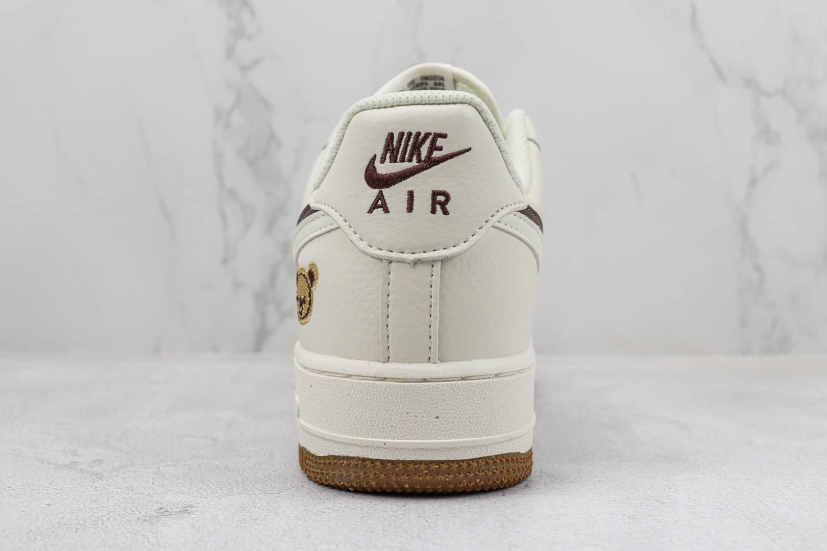 耐克Nike Air Force 1 '07 Low纯原版本空军一号白黄小熊印花板鞋 莆田天花板AF1系列 货号：CC2569-011
