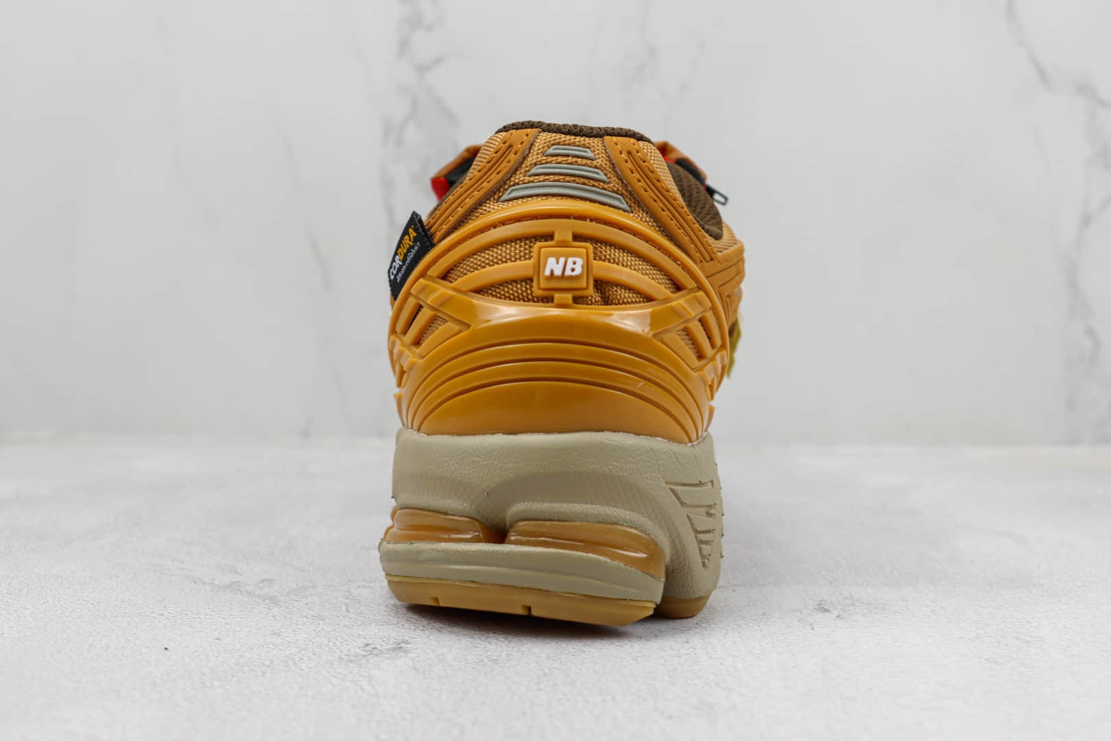 新百伦New Balance 1906R纯原版本NB1906土黄色复古慢跑鞋 莆田复刻新百伦 货号：M1906ROB