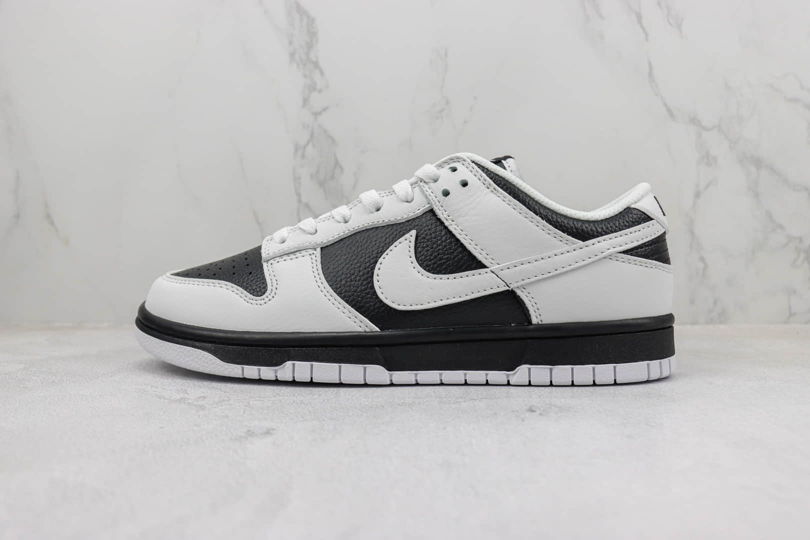 耐克Nike Dunk Low “Reverse Panda”纯原版本低帮Dunk白黑反转熊猫板鞋 莆田天花板Dunk系列 货号：FD9064-011