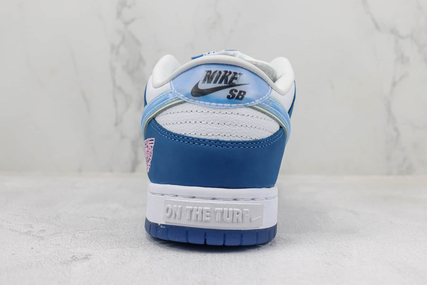 耐克Born x Raised x Nike SB Dunk Low“Release Date”纯原版本三方联名蓝白色板鞋 莆田天花板Dunk系列 货号：FN7819-400