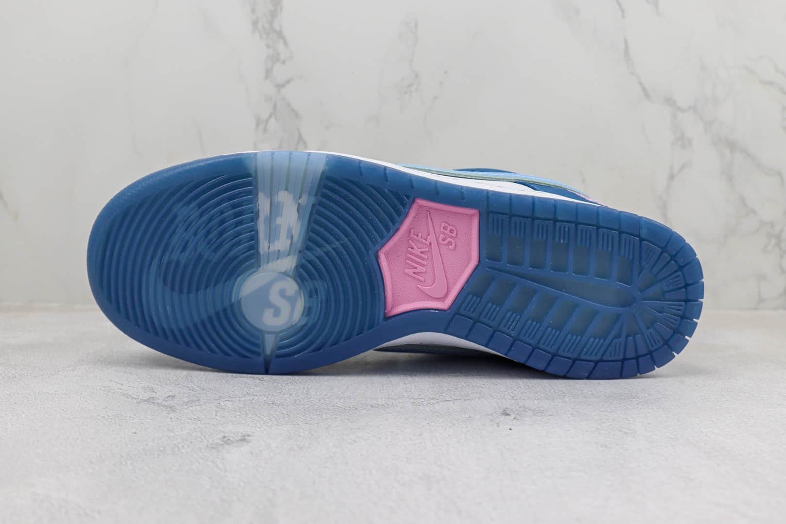 耐克Born x Raised x Nike SB Dunk Low“Release Date”纯原版本三方联名蓝白色板鞋 莆田天花板Dunk系列 货号：FN7819-400
