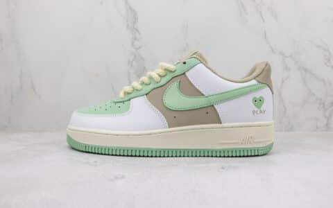 耐克Comme Des Garcons x Nike Air Force 1 Low纯原版本川久保玲联名空军一号白褐绿色板鞋 莆田天花板AF1系列 货号：CJ0304-011