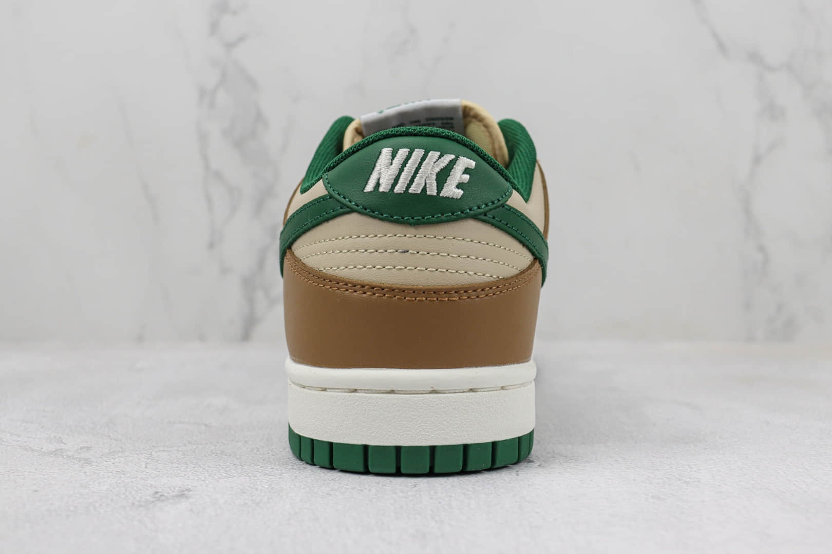 耐克Nike SB Dunk Low纯原版本低帮SB Dunk棕绿色板鞋 莆田天花板Dunk系列 货号：FB7160-231