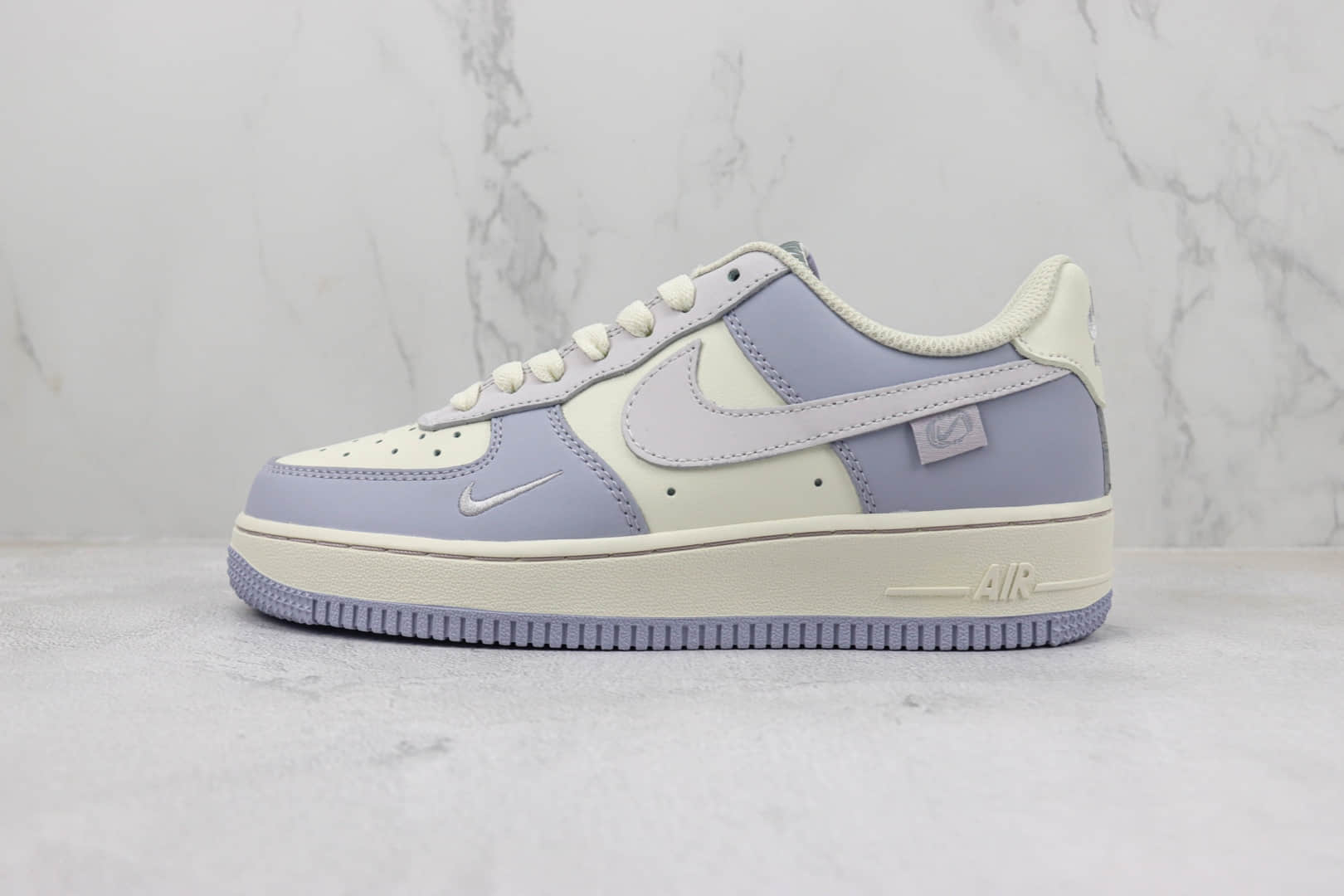 耐克Nike Air Force 1 '07 Low纯原版本低帮AF1普罗旺斯薰衣草紫板鞋 莆田天花板AF1系列 货号：DB3301-122